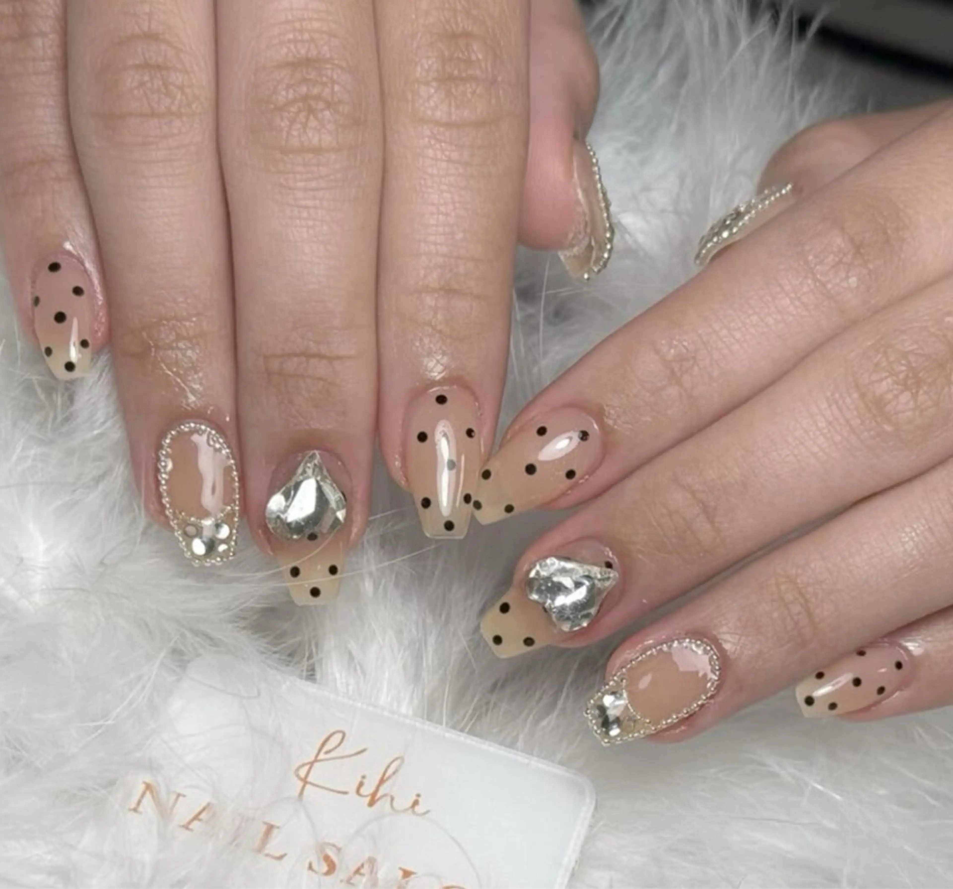 ネイル アートネイル フレンチネイル ジェルネイル グラデーション 韓国ネイル 村中 ハナのネイルデザイン