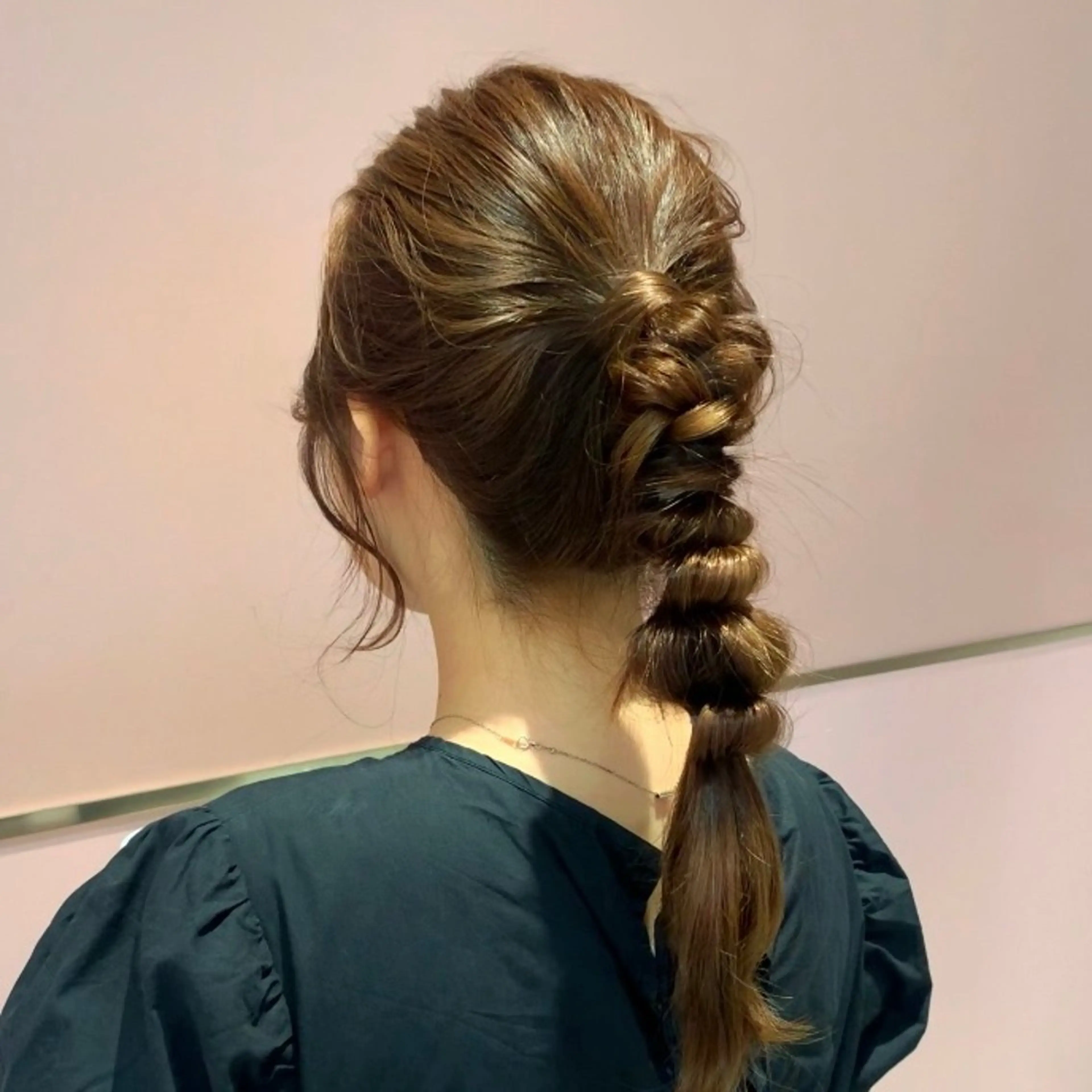 ロング ヘアアレンジ 内田 志乃のヘアスタイル