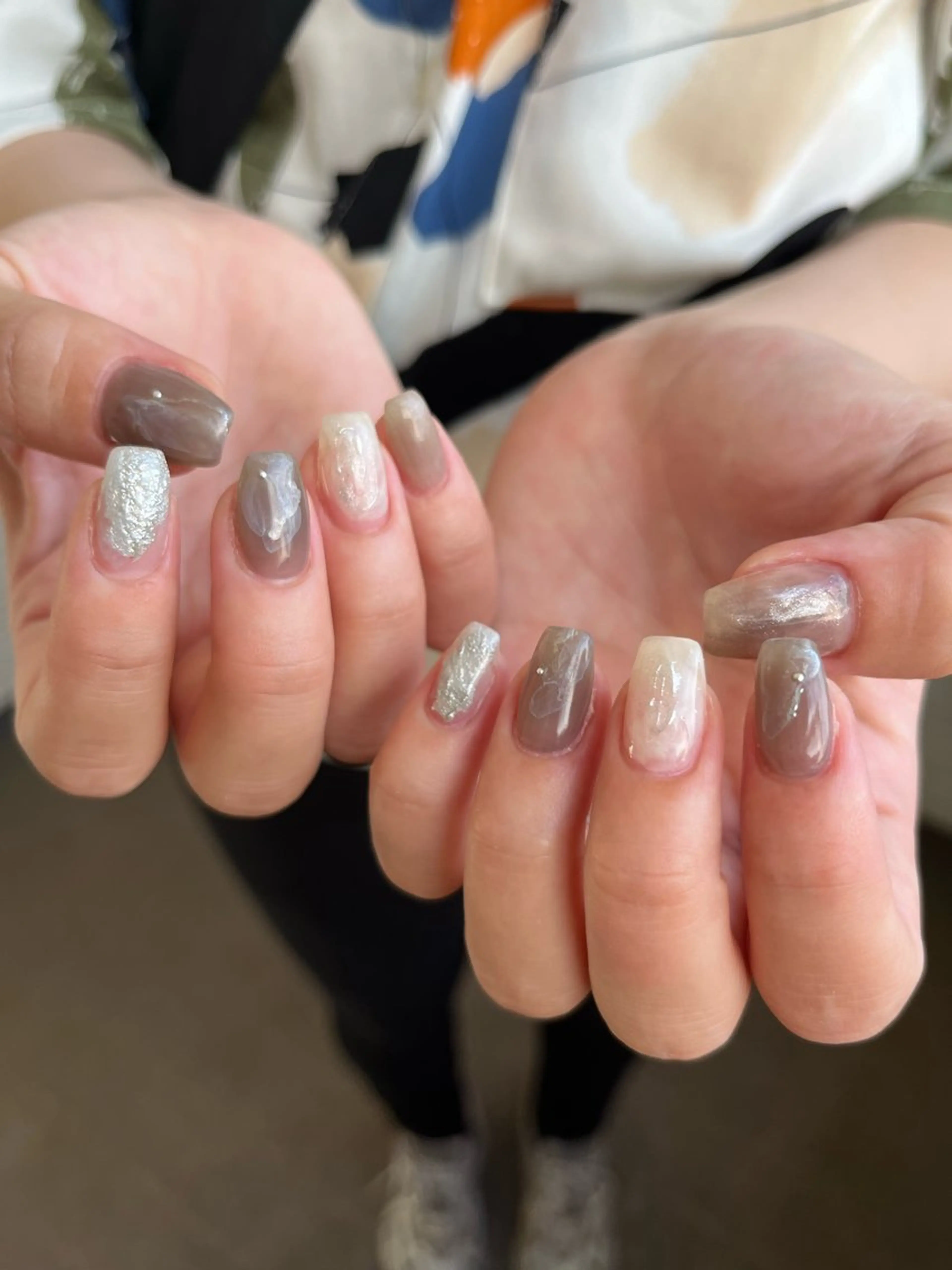 ネイル ハンドネイル Ray. ちゅるん系ニュアンスのネイルデザイン