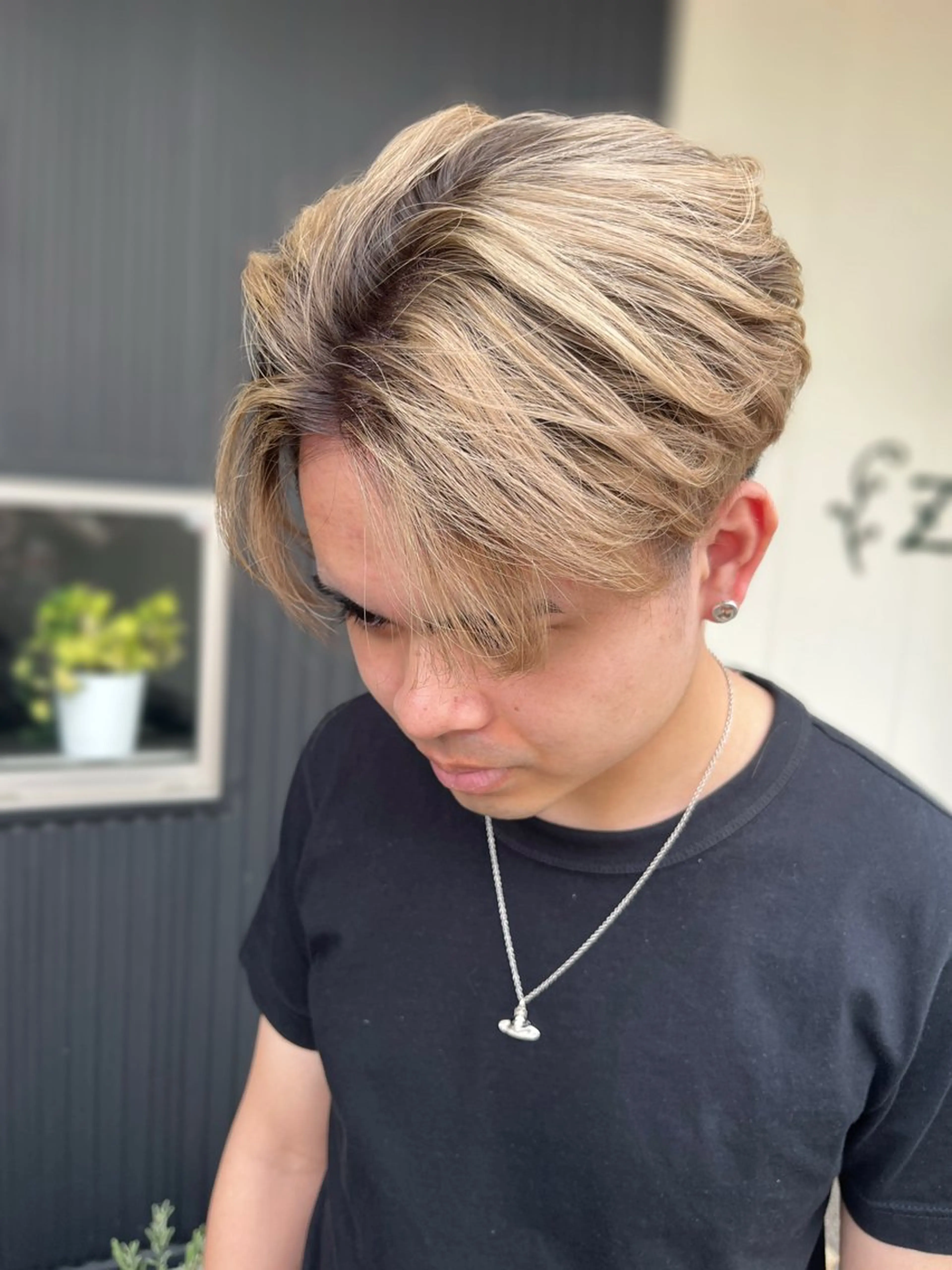 カラー バレイヤージュ ヘアカラー 久留生 隼斗のヘアスタイル