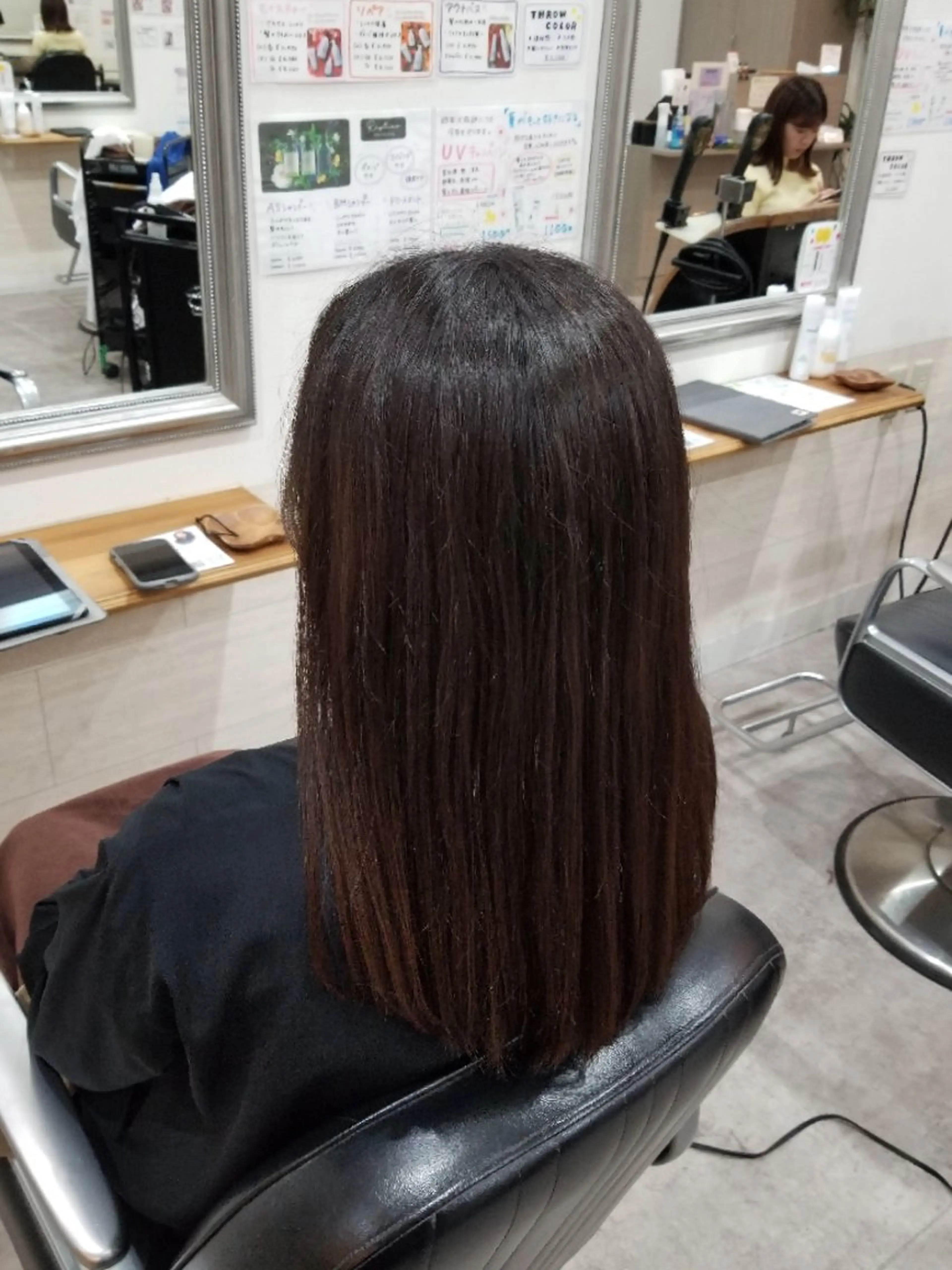 セミロング カット 暖色🍎透明感カラー 🩵小林かりんのヘアスタイル