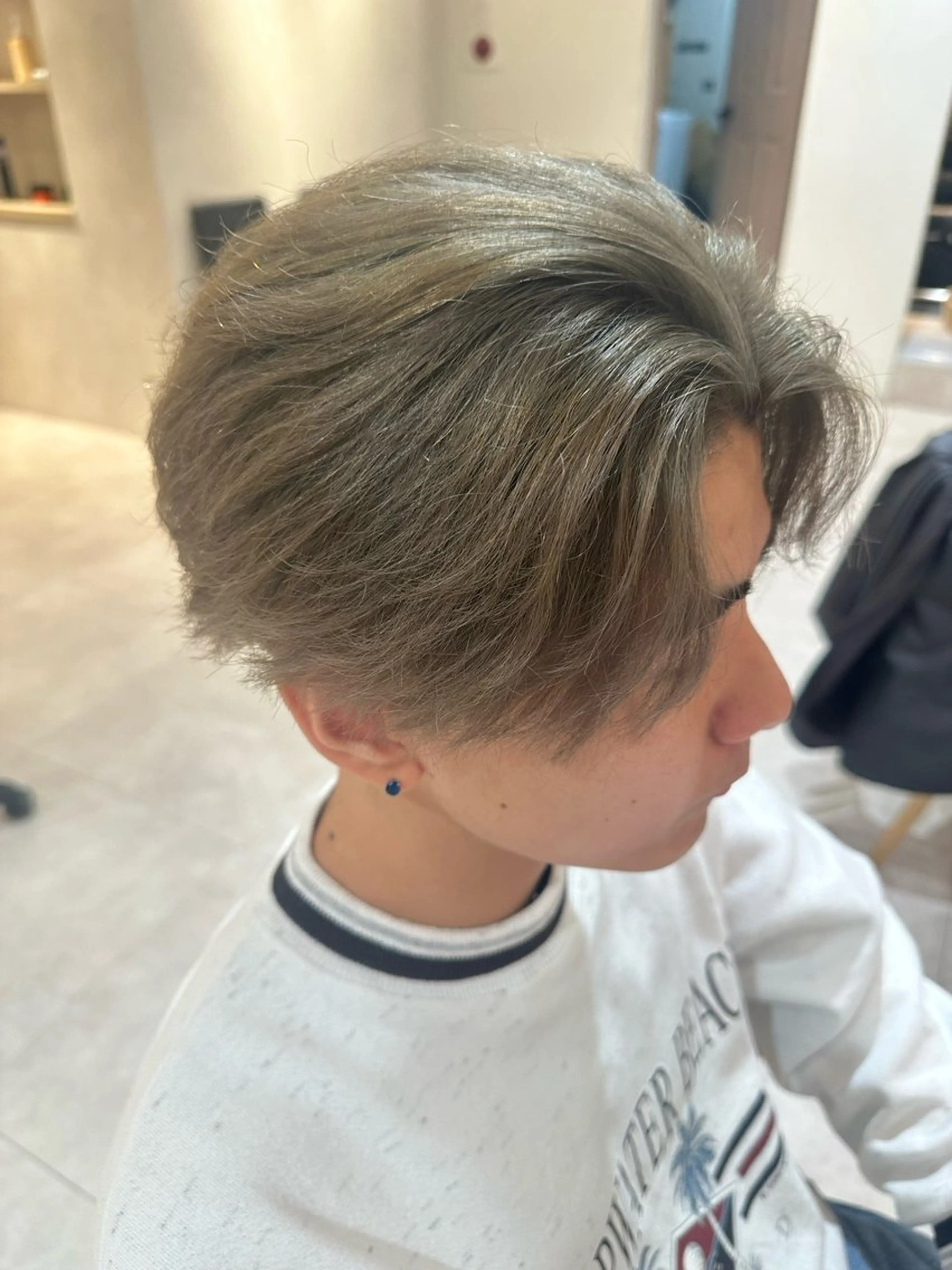 カラー パーマ メンズ メンズブリーチ ブリーチ オリーブグレー カット ヘアカラー トリートメント AI TOKYO  men's 横浜所属・【パーマの達人】 💎メンズ特化🔥徹のヘアスタイル