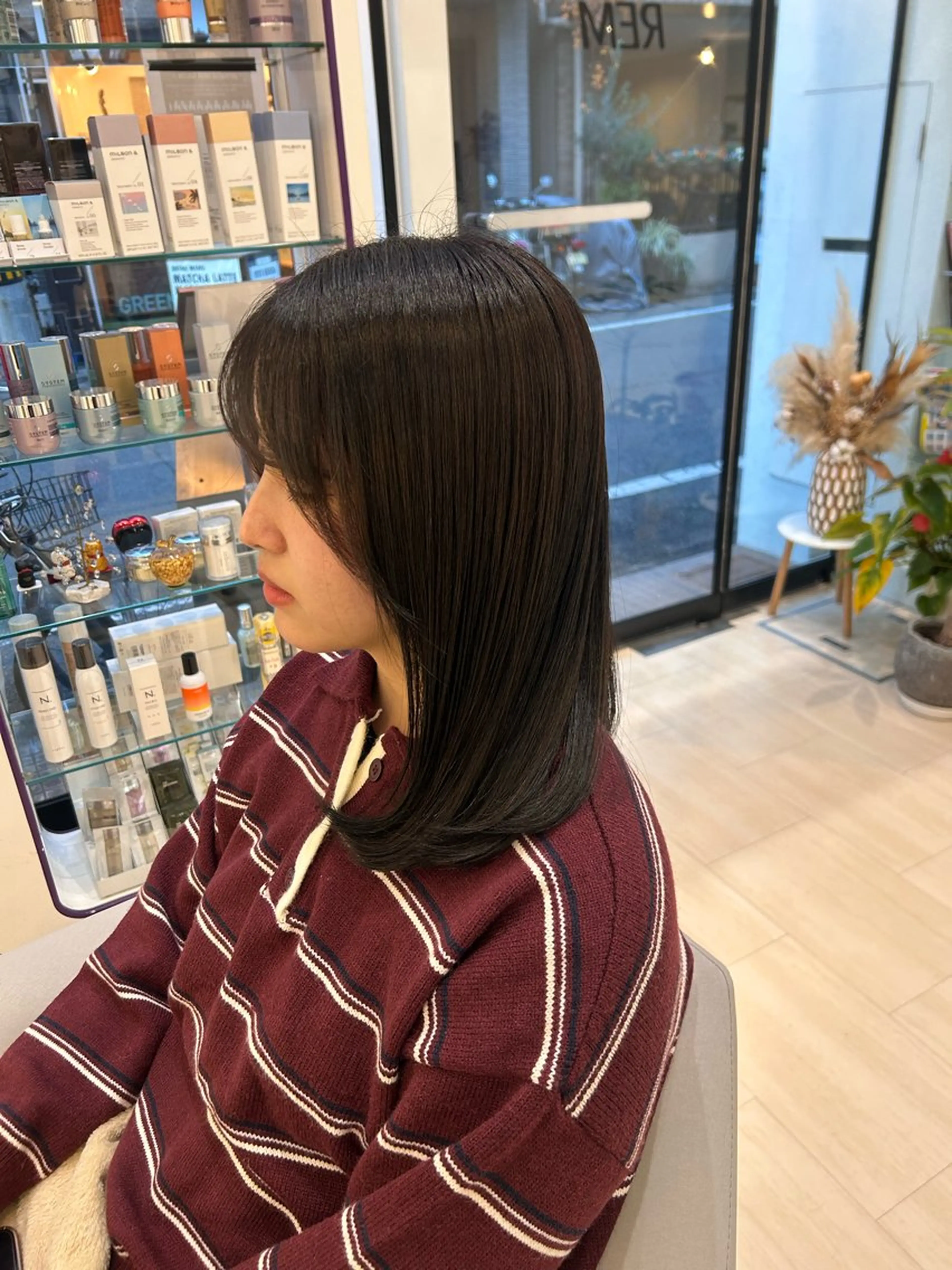 ミディアム ヘアカラー 堀 日次のヘアスタイル