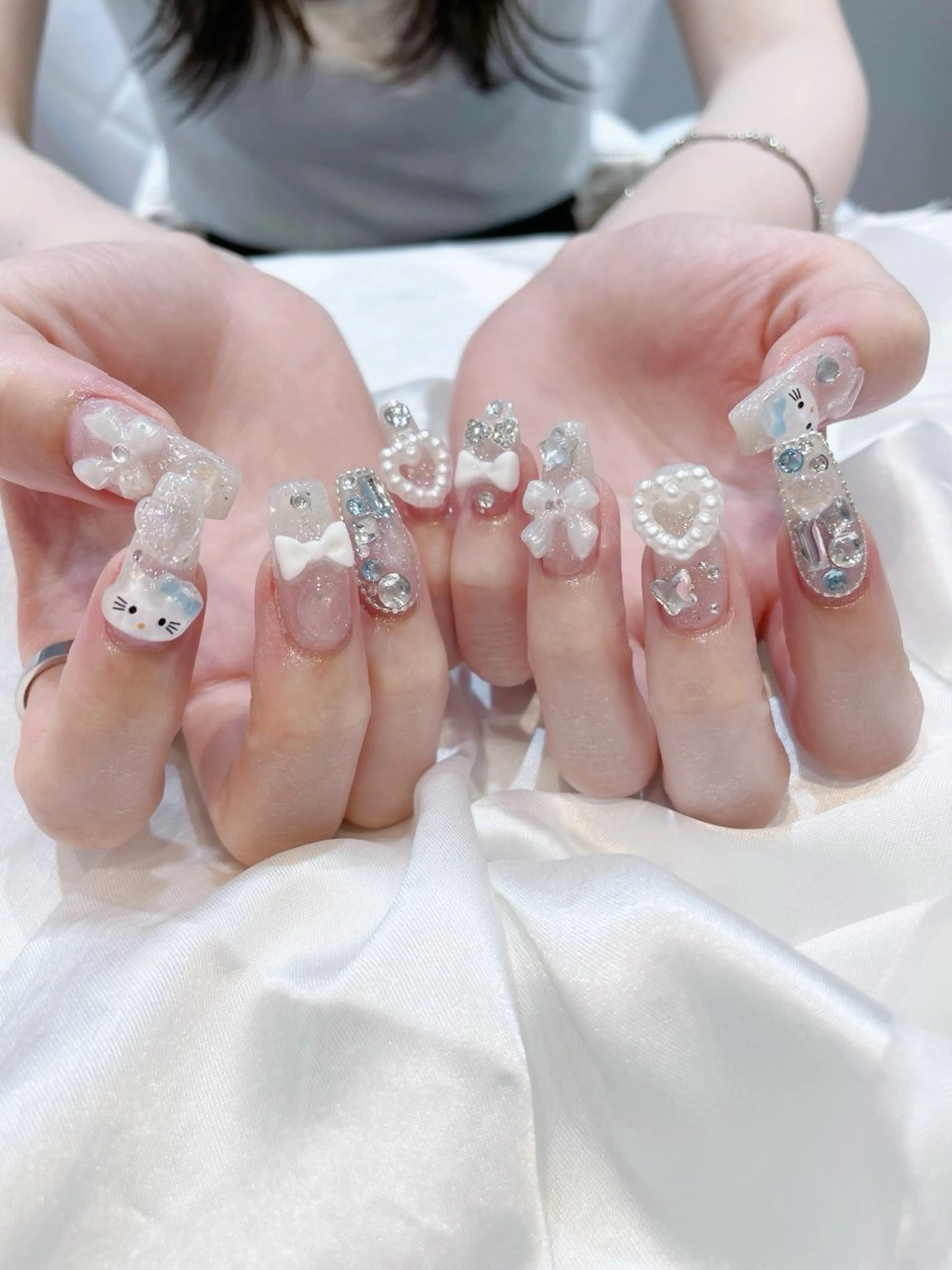 ネイル ハンドネイル classic 新横浜所属・山田 暉のネイルデザイン