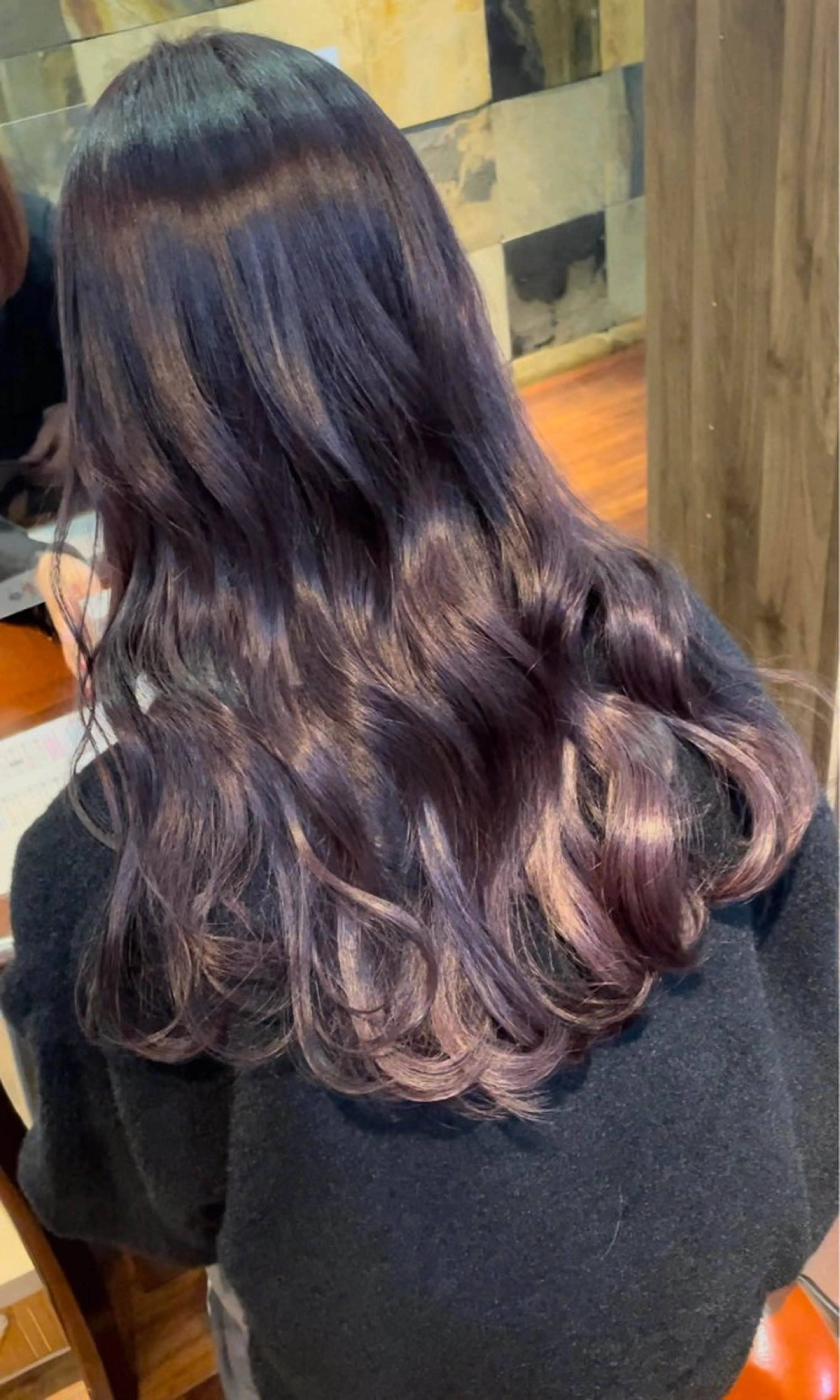 ロング カラー ヘアアレンジ ブリーチ パープルカラー 福見 美保のヘアスタイル