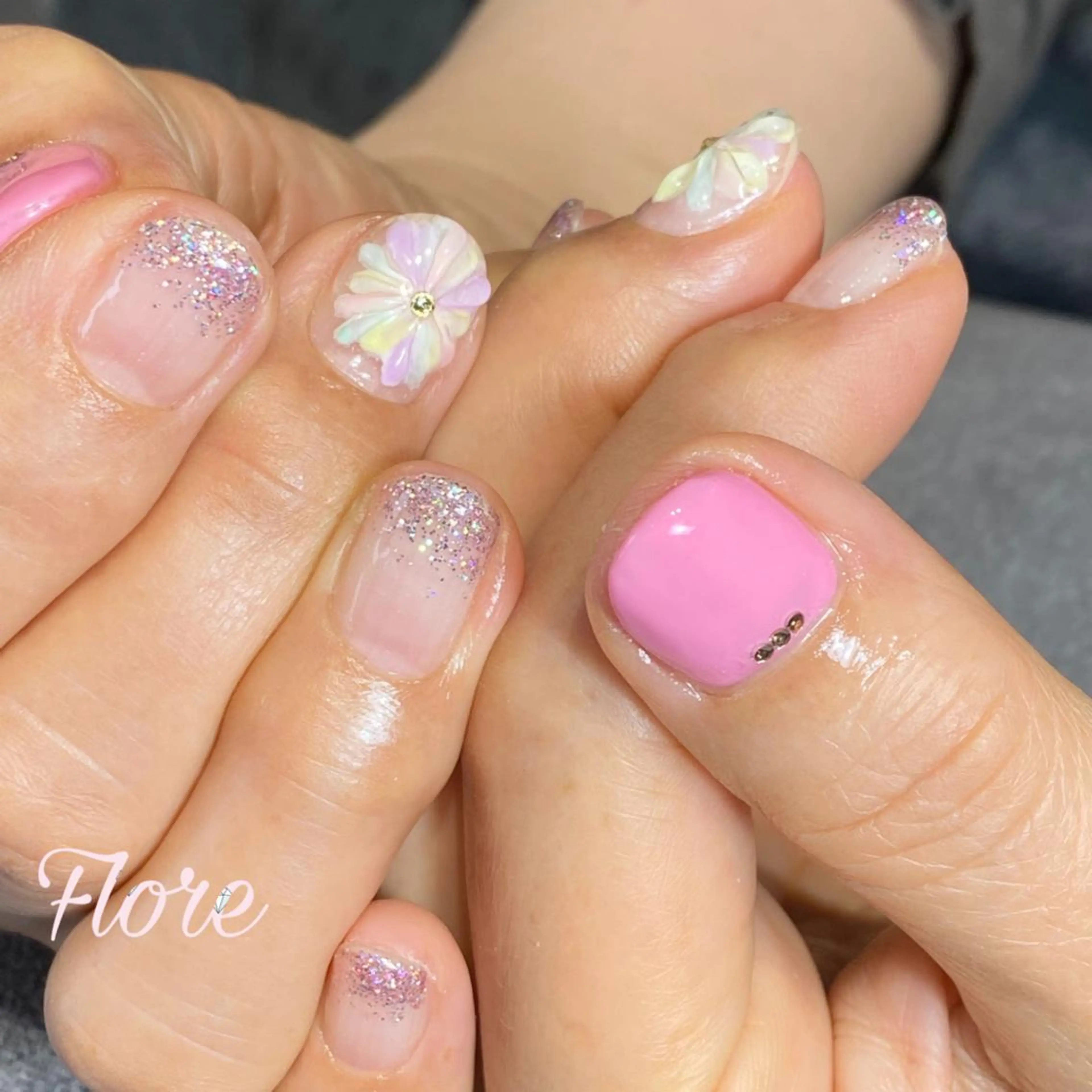 ネイル Flore (フロール)の眉毛・アイブロウイメージ