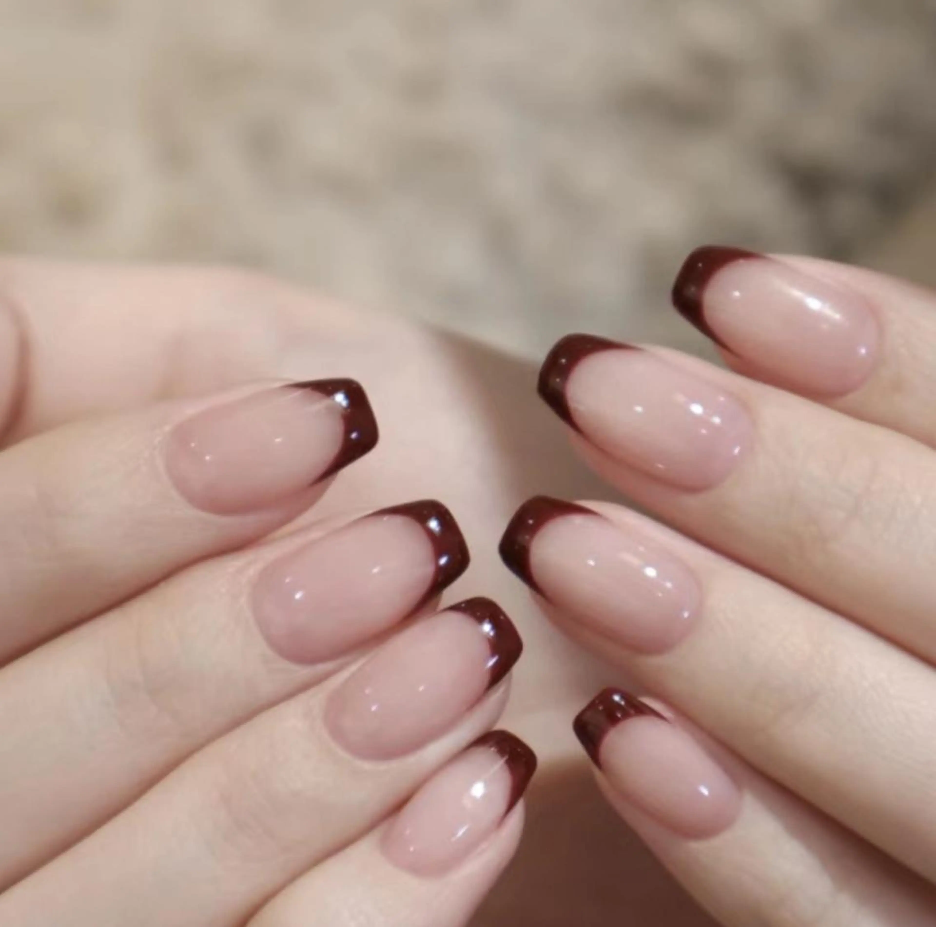 ネイル ハンドネイル RAFFINE 月🦋🩵のネイルデザイン