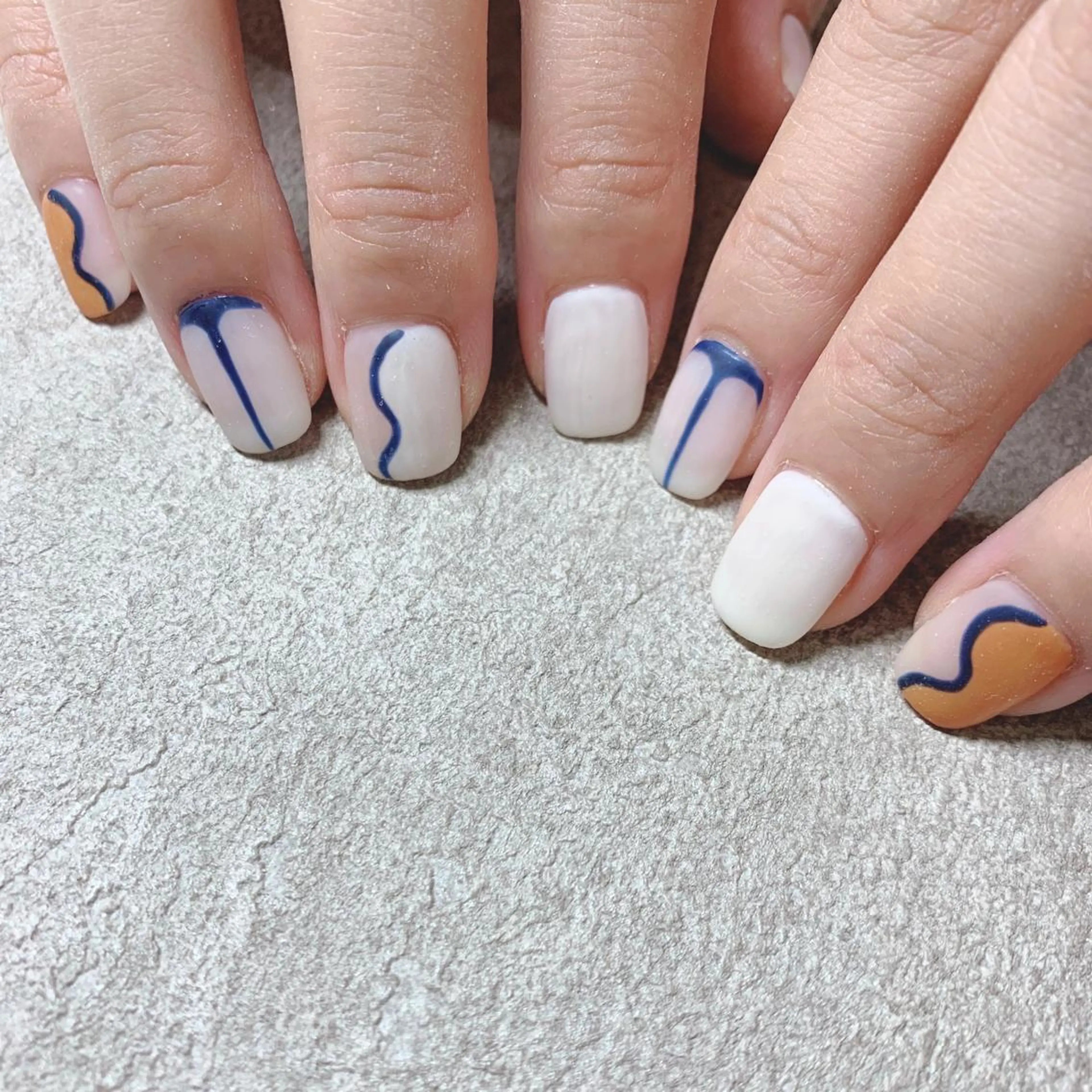 カラー ネイル ハンドネイル Cozy_ ilumのネイルデザイン