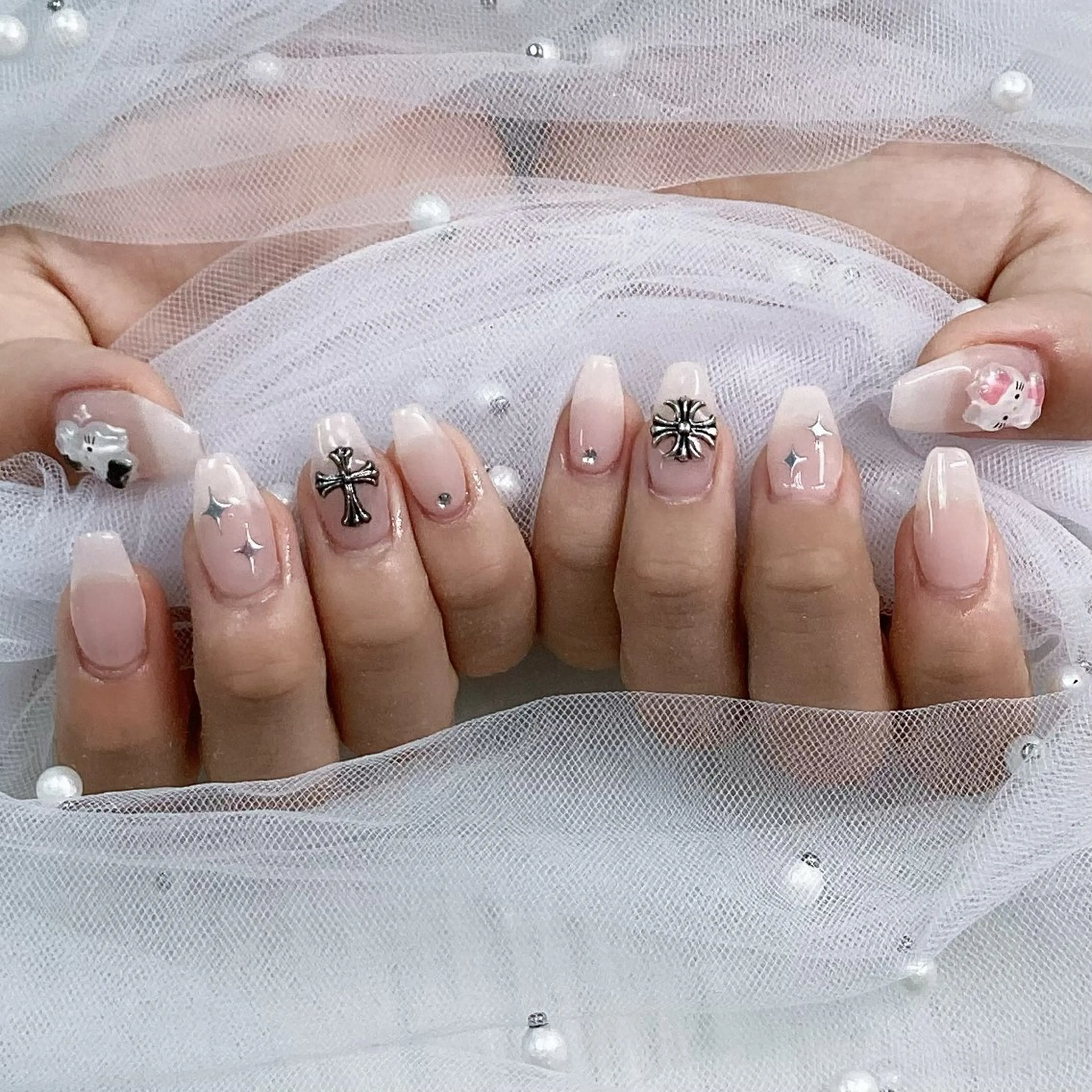 ネイル パーツ全部¥110 サロンミミのネイルデザイン