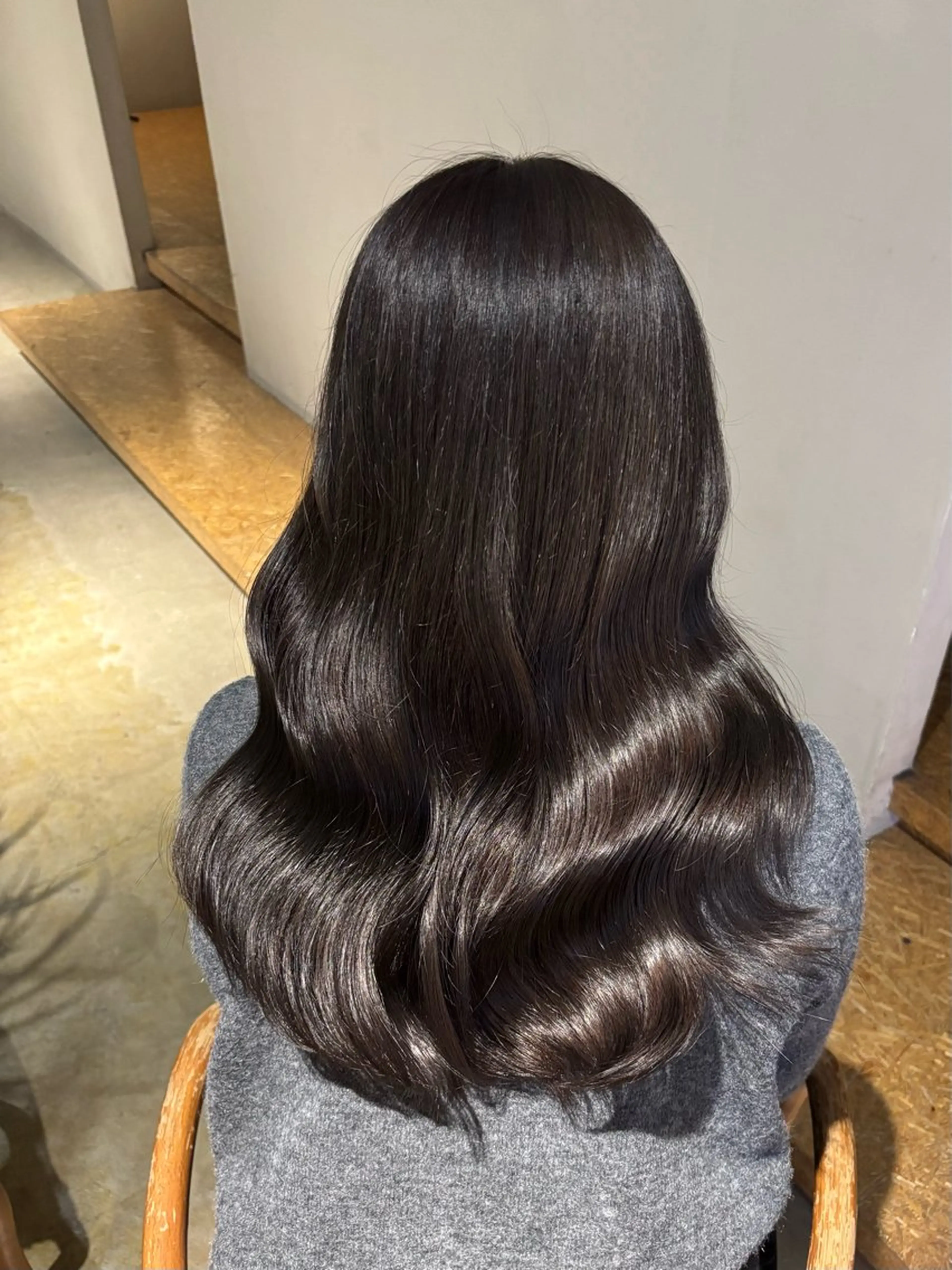 セミロング 髪質改善 カット ヘアカラー トリートメント えんぐちとも／透明感 カラー／博多ボブのヘアスタイル