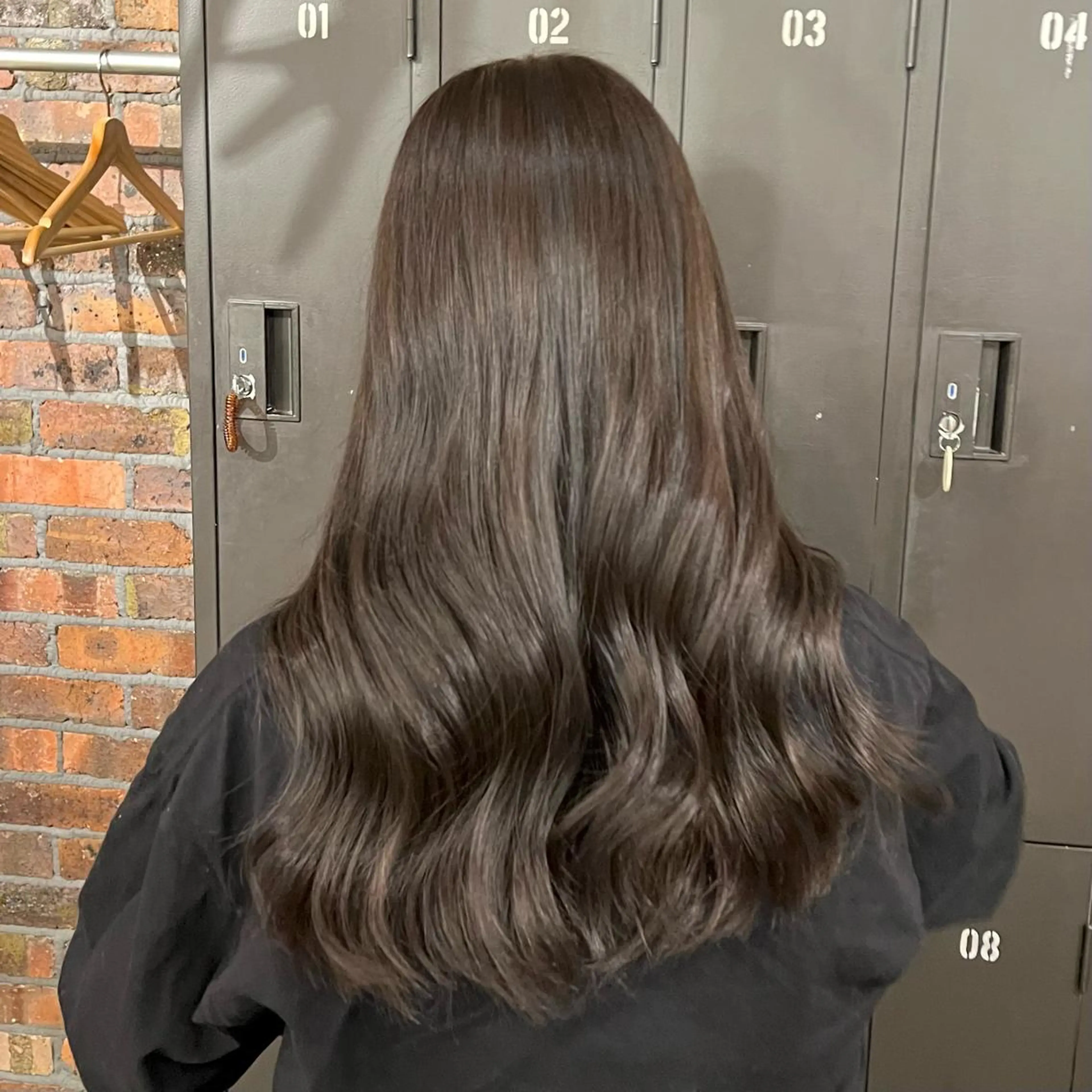 【カットカラー】カット+カラー+𝐊𝐄𝐑𝐀𝐒𝐓𝐀𝐒𝐄水トリートメント💇♀️🌿💭の写真