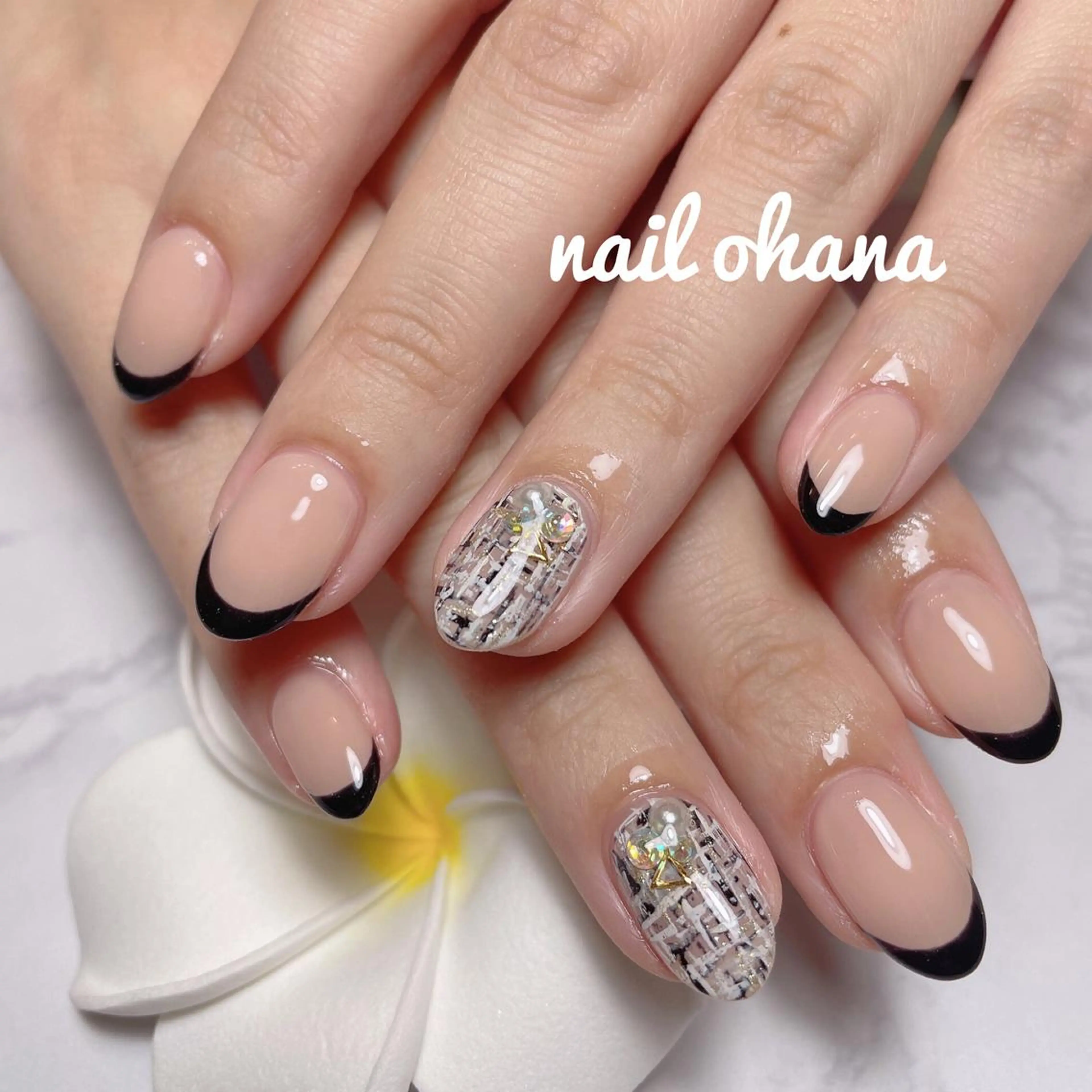 ネイル フレンチネイル ジェルネイル 持ち込み ツイードネイル 那覇🏝️台湾人 ネイリストSHIUのネイルデザイン