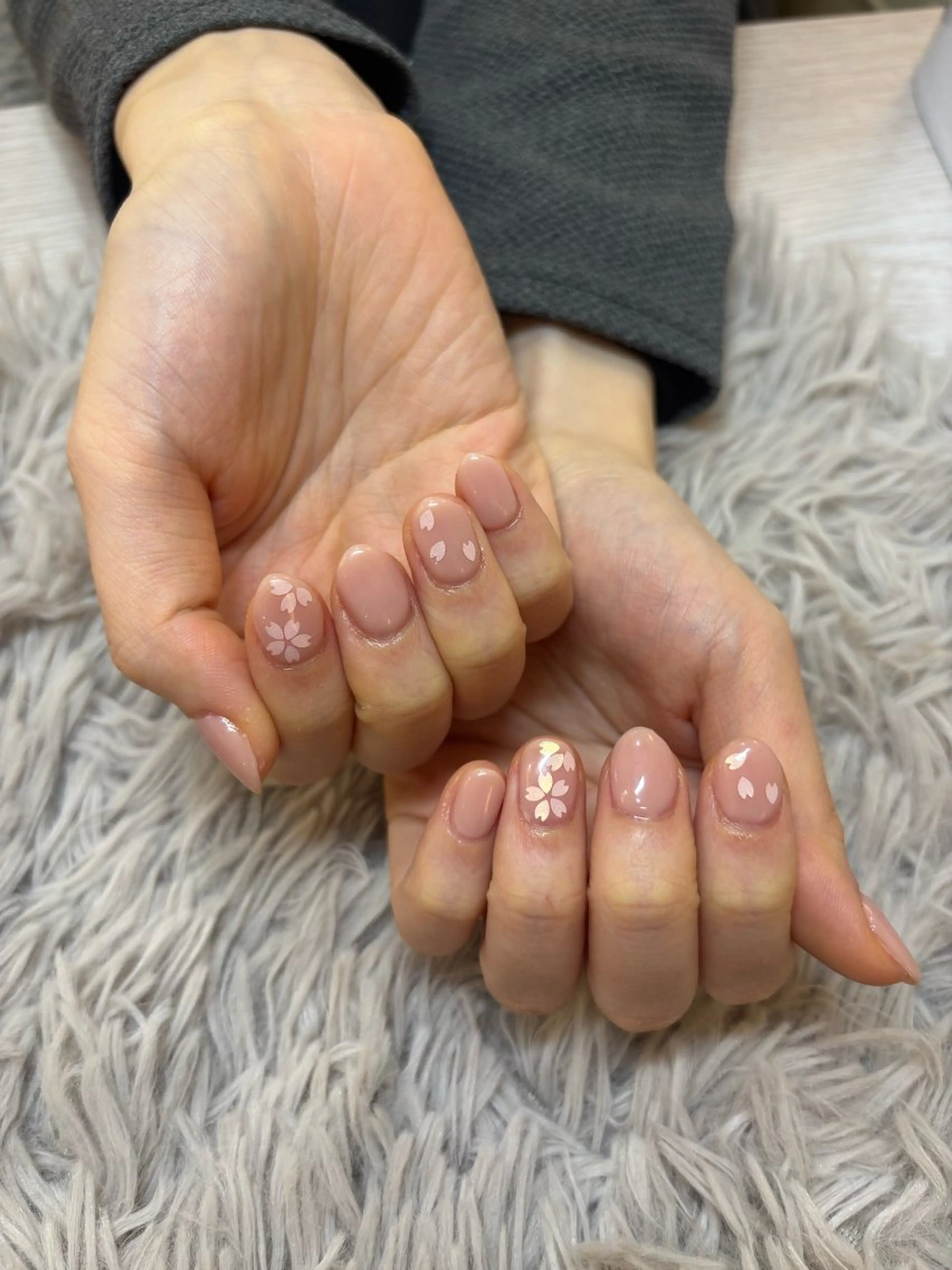 ネイル 伊藤 いちごのネイルデザイン