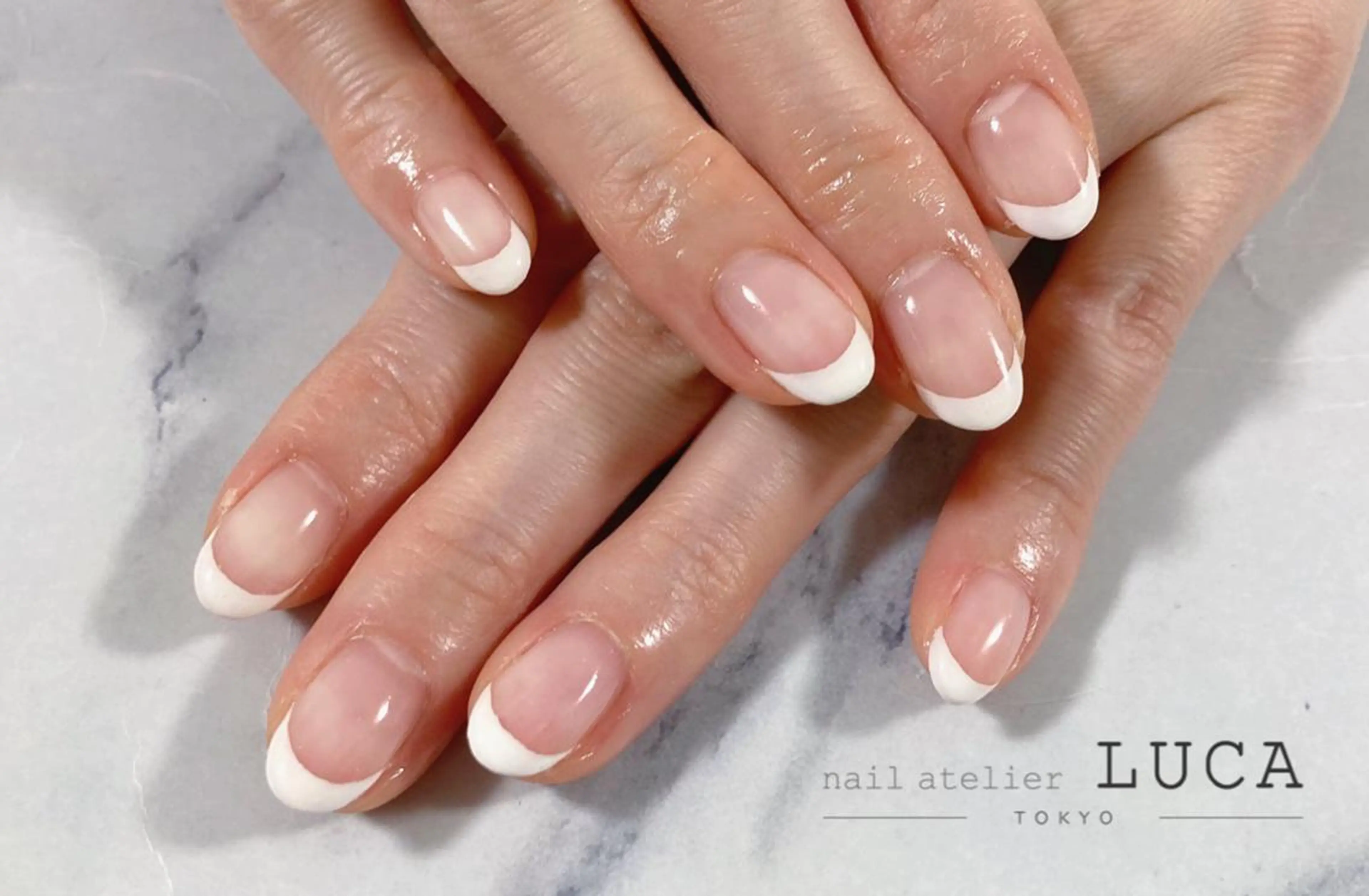 ネイル フレンチネイル ジェルネイル パラジェル ネイルアトリエルカ スタッフのネイルデザイン