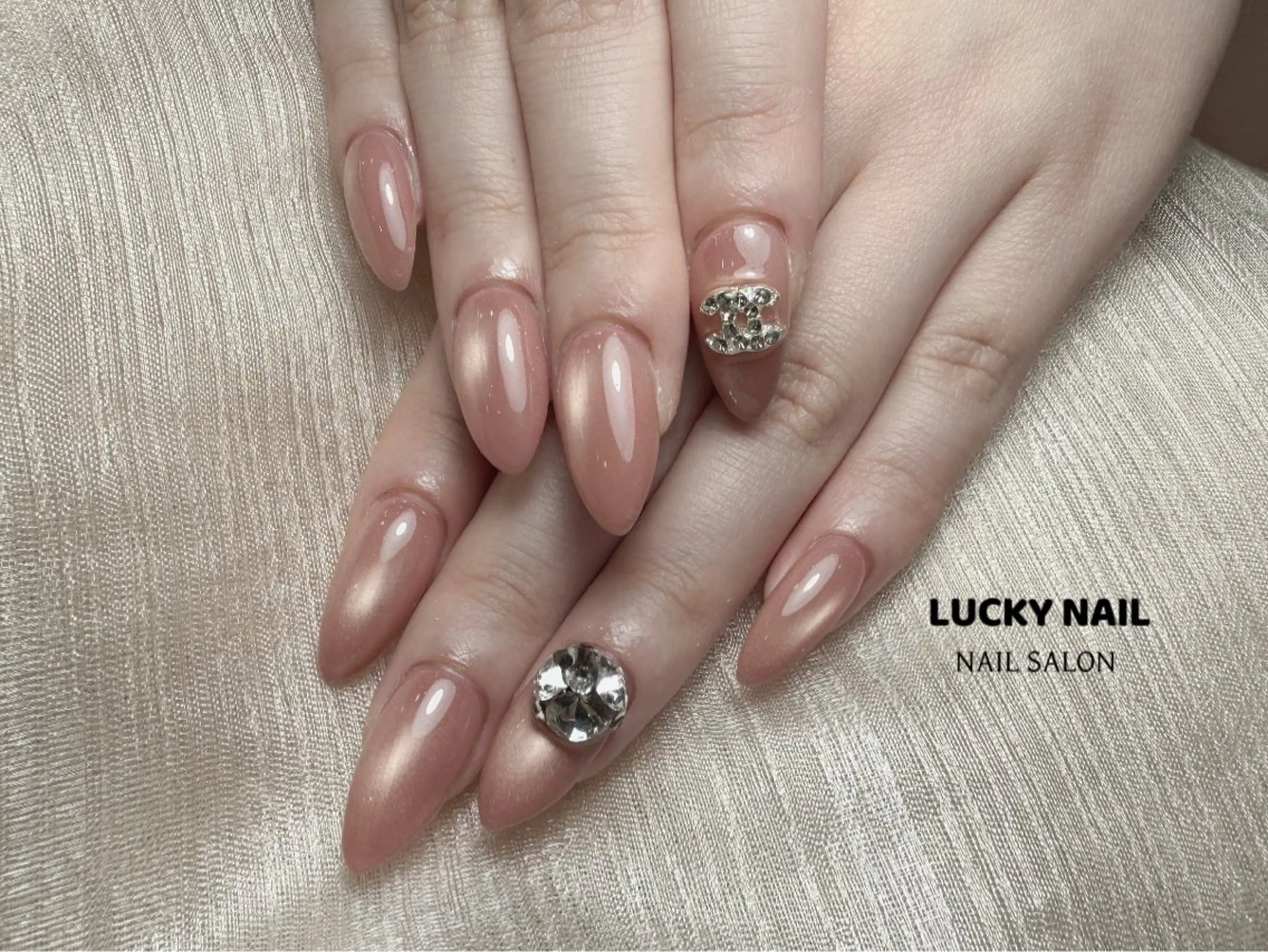 ネイル LUCKY NAILのネイルデザイン