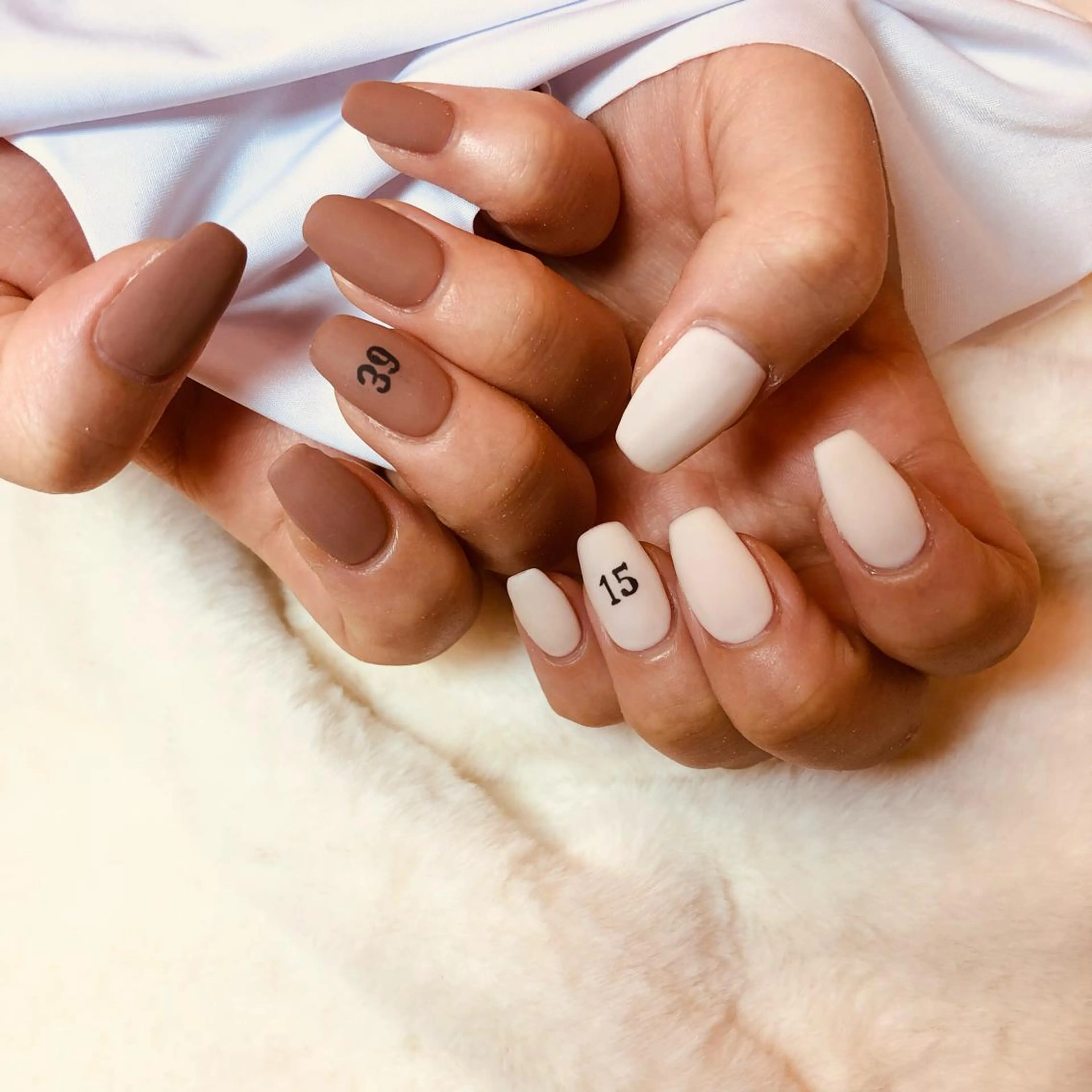 ネイル ハンドネイル 河野 弥月のネイルデザイン