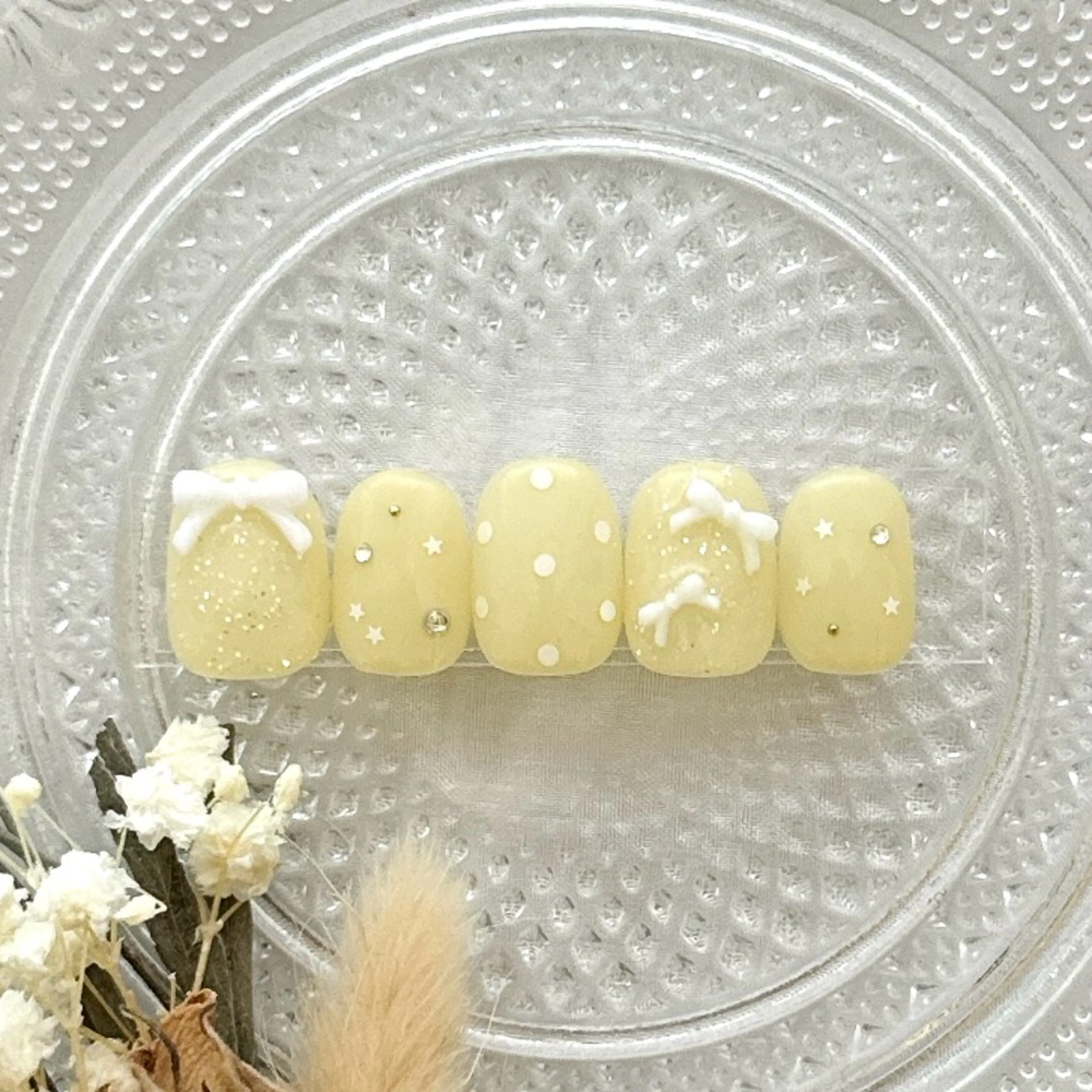 ネイル 春ネイル 黄色 ハンドネイル peaberry nailのネイルデザイン