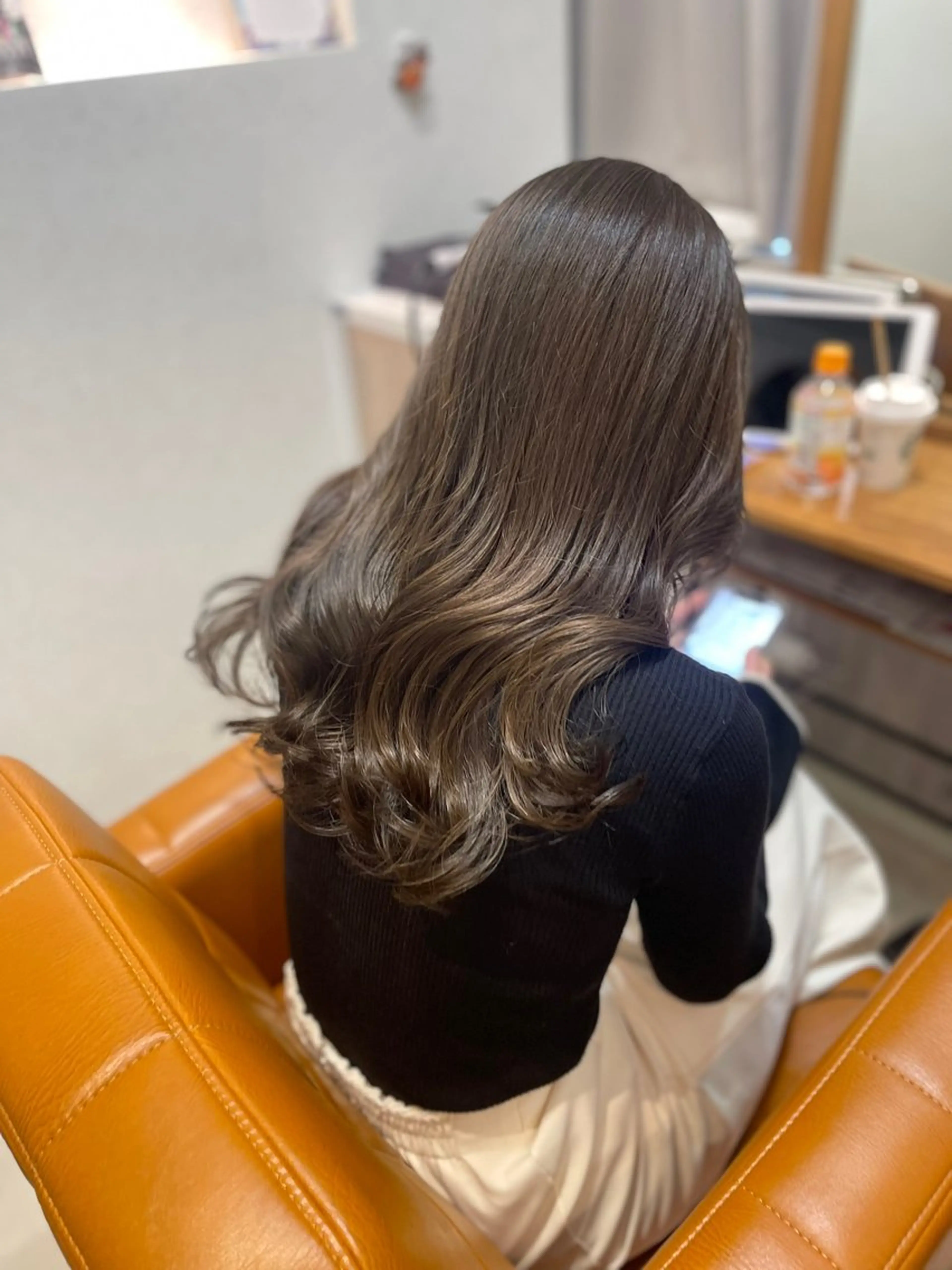 ロング カラー ヘアカラー トリートメント 【完全個室】髪質改善 暖色カラー/山崎唯奈のヘアスタイル