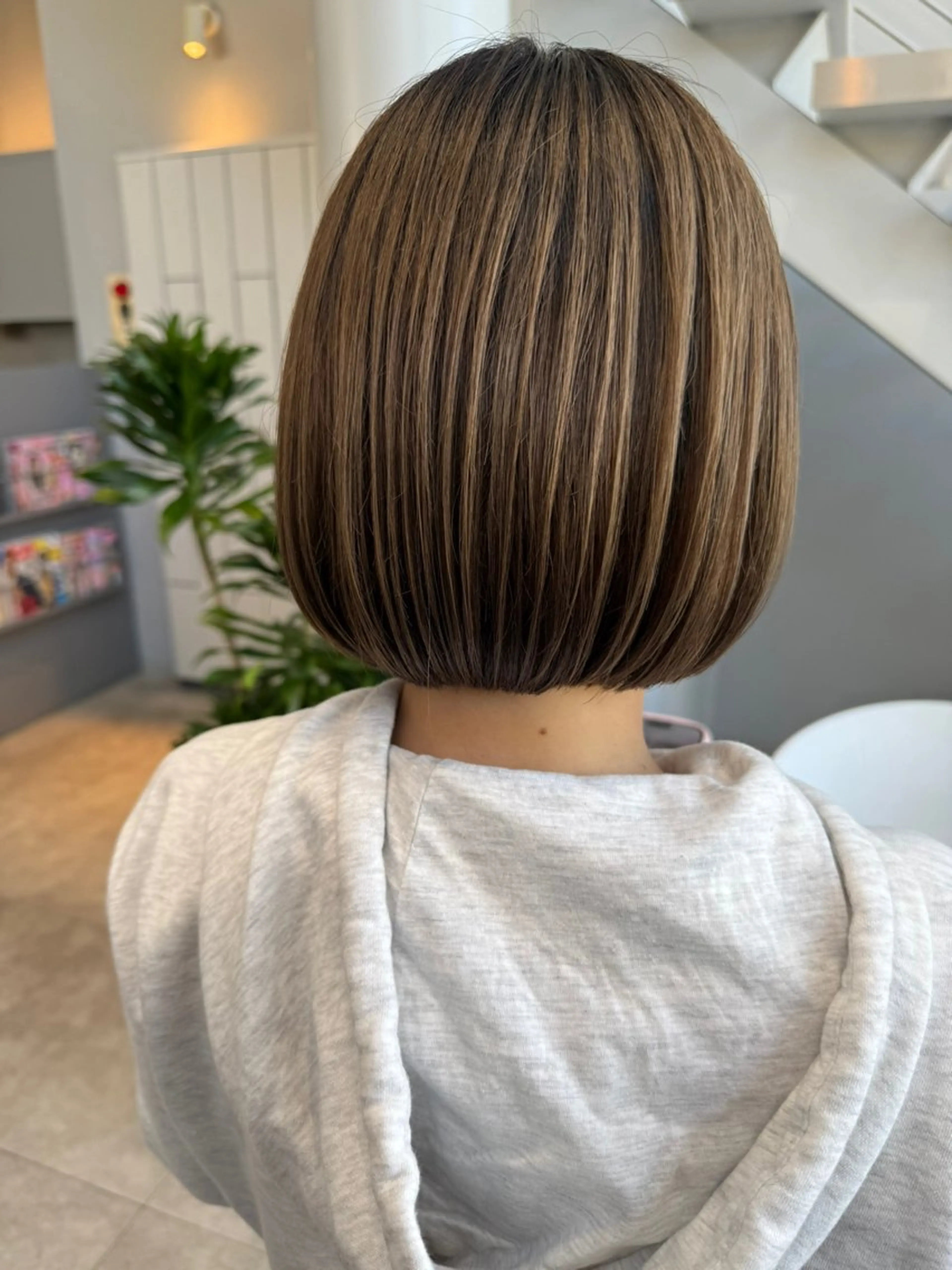 ショート ボブ 伸ばしかけ ショートヘア カット 石原圭悟 /ショート/艶カラーのヘアスタイル