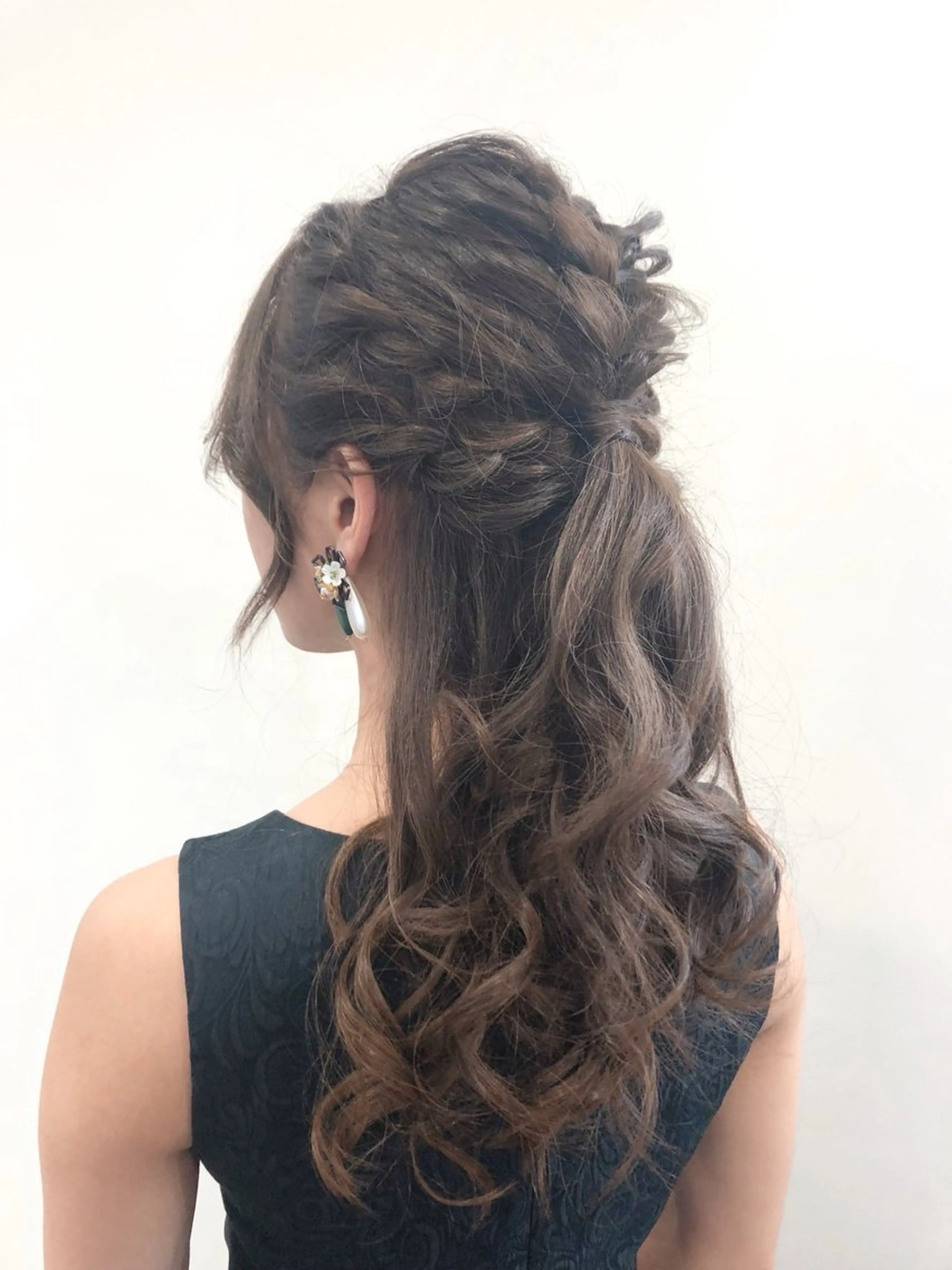 ヘアアレンジ ハーフアップ 美容室難民様向け 美容師/はるかのヘアスタイル