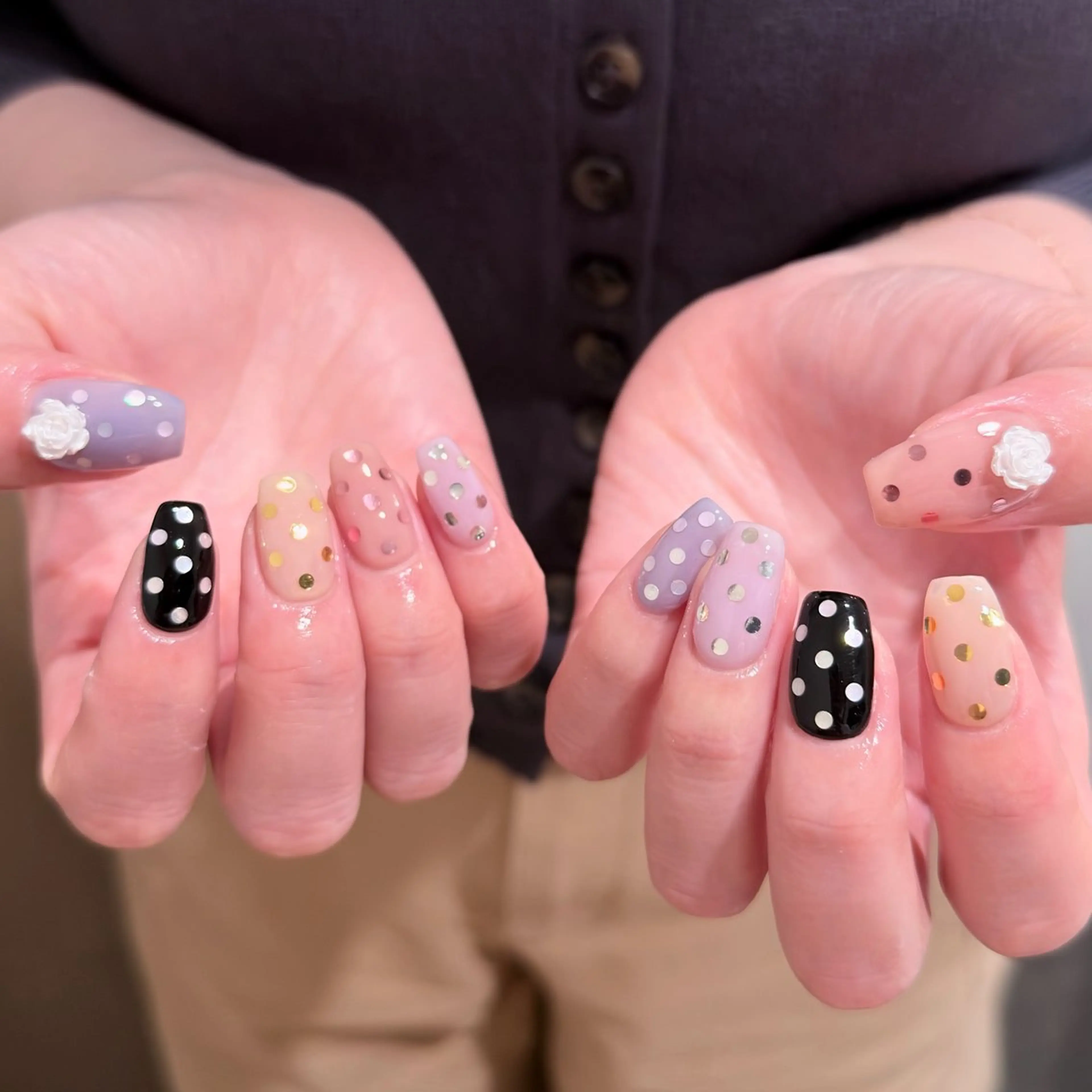 ネイル ハンドネイル 🎀 Hiyubi._.nail 🫧所属・🎀フェイ フェイ🫧💗のネイルデザイン