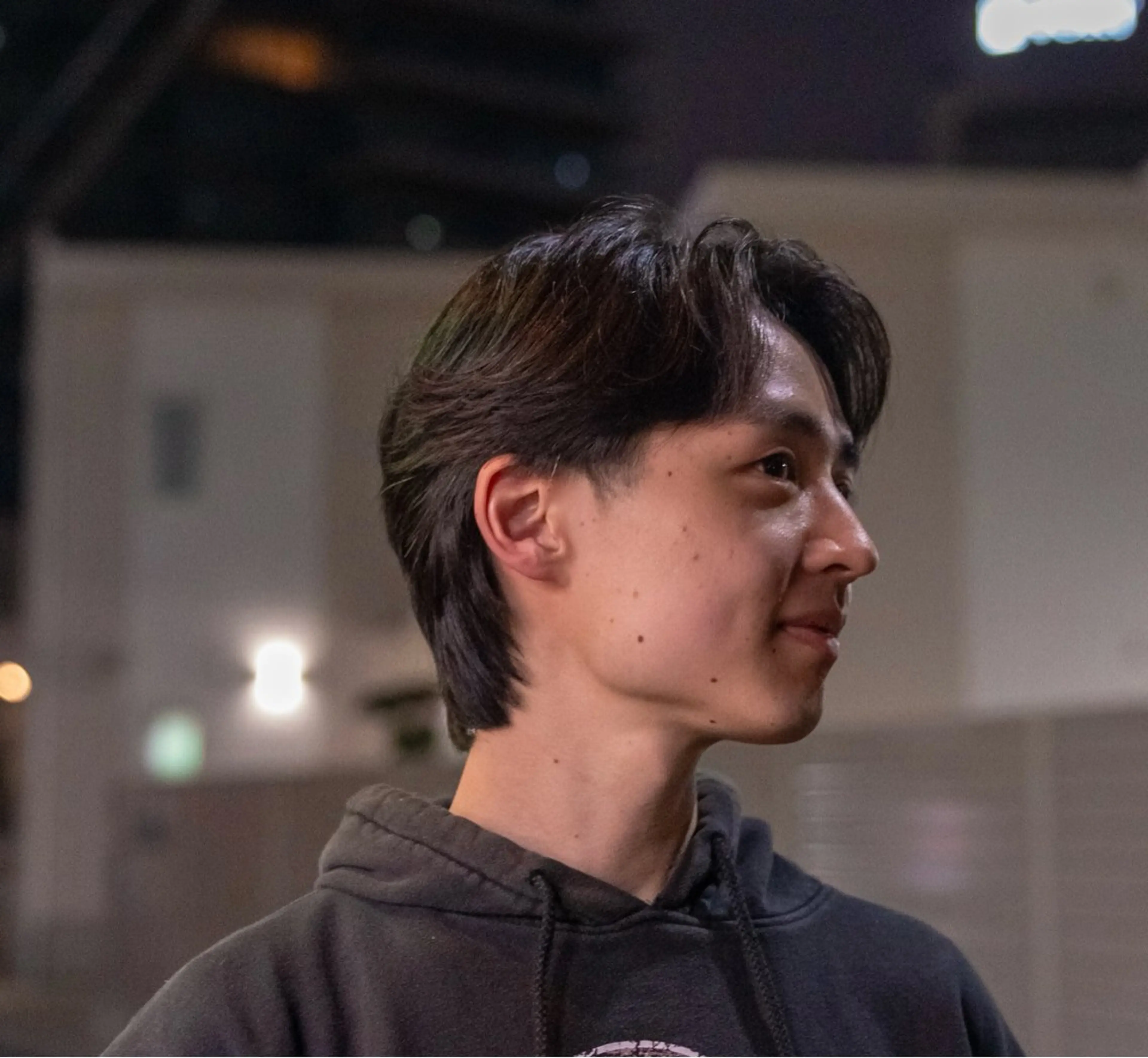 ミディアム カラー パーマ メンズ センターパート カット 🔗メンズサロン🔗 Kieのヘアスタイル