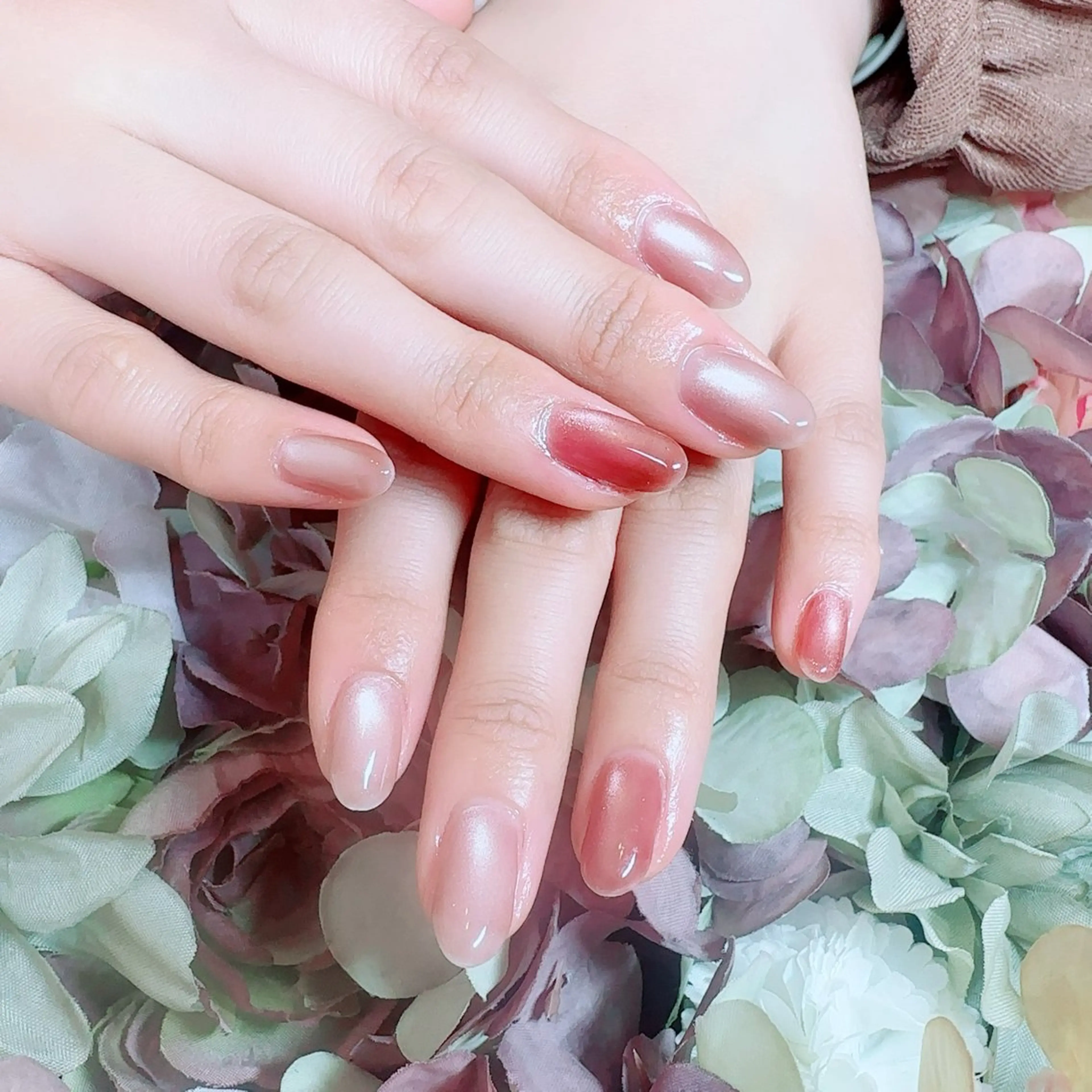 ネイル アンドネイルアンドビューティー所属・池田 愛美理のネイルデザイン