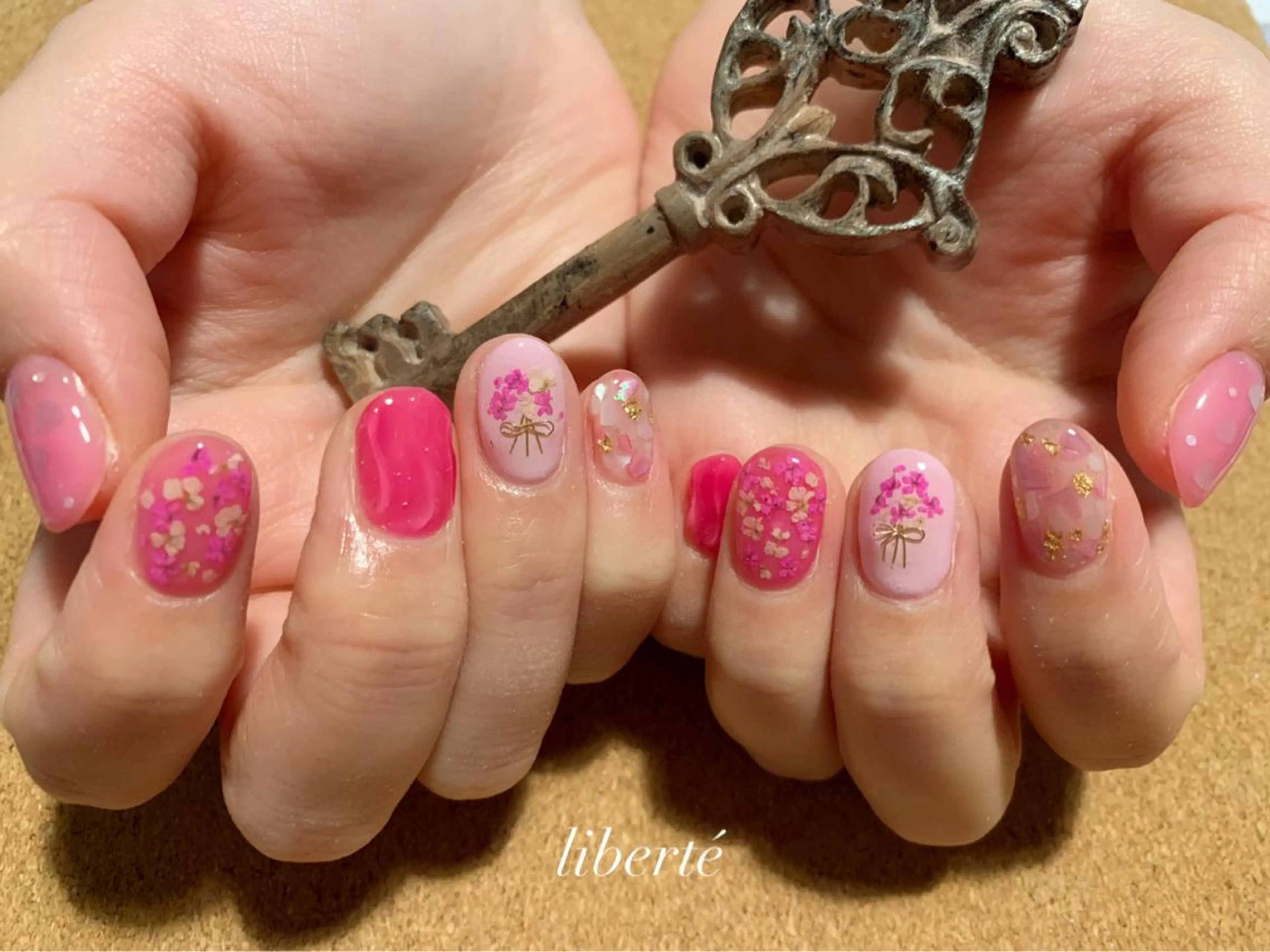 ネイル liberté (リベルテ)のネイルデザイン