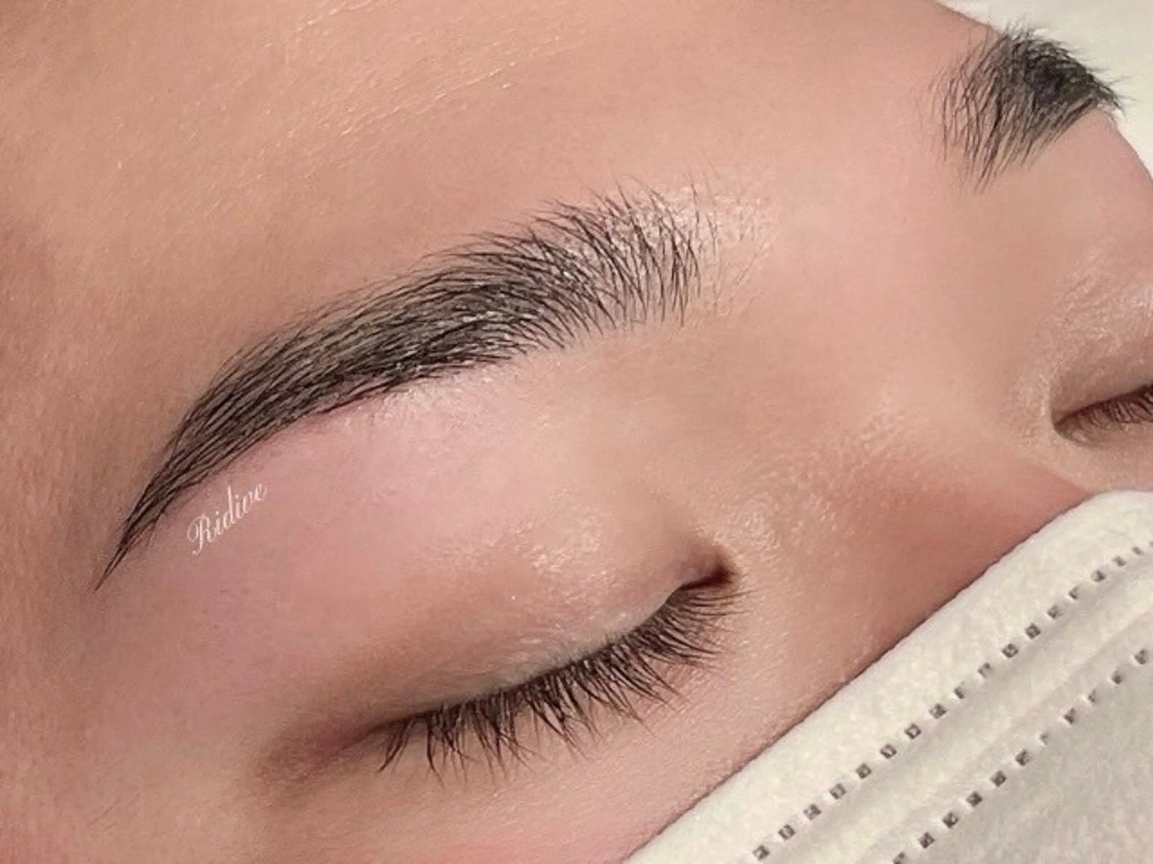 アイブロウ Ridive池袋店【アイラッシュ&眉毛専門店】所属・Ridive Kanna🌼のマツエク・マツパデザイン
