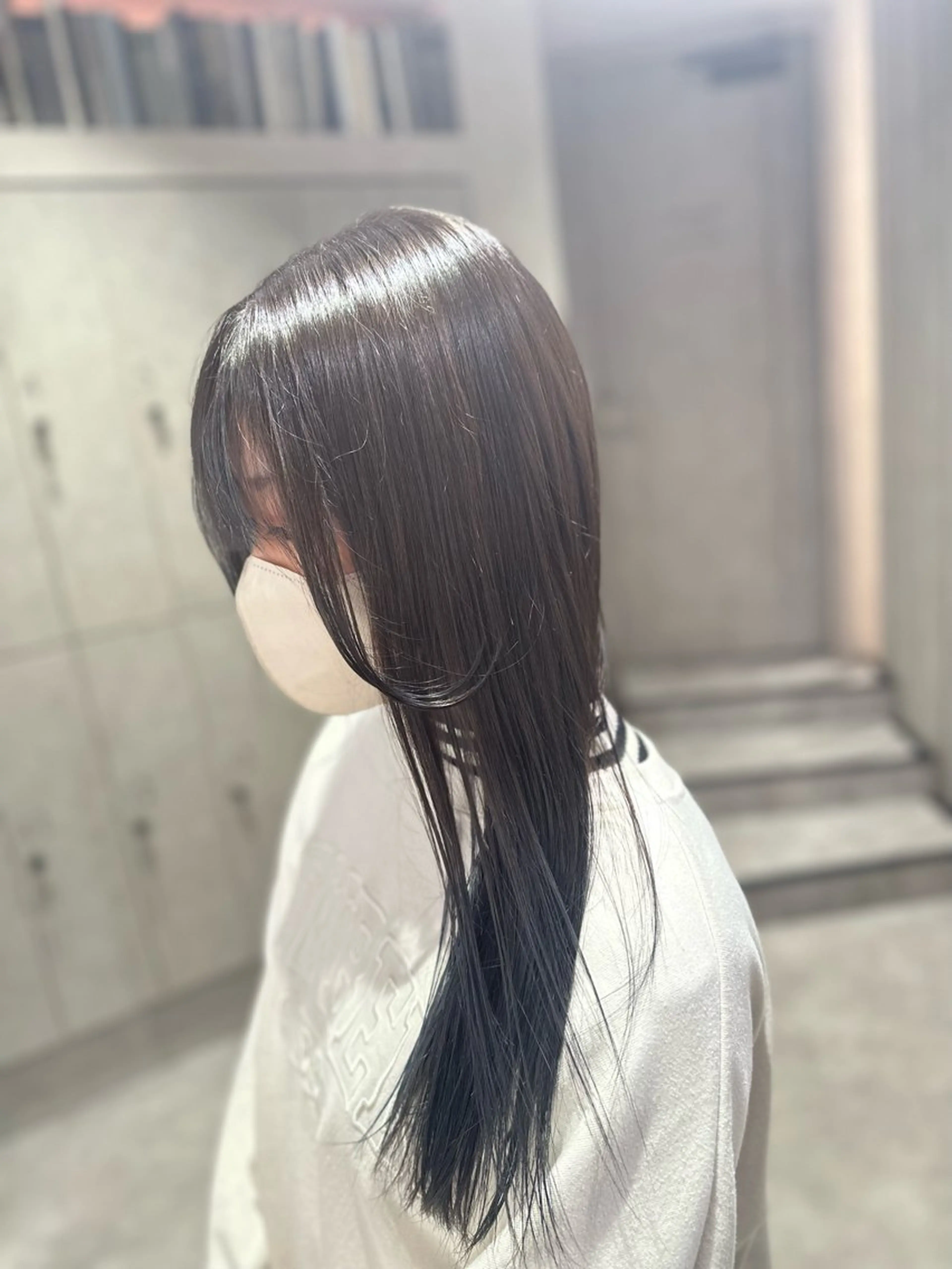 セミロング アッシュ キートスヘアデザインプラス所属・🐥🐥荒井 大寿🐥🐥のヘアスタイル