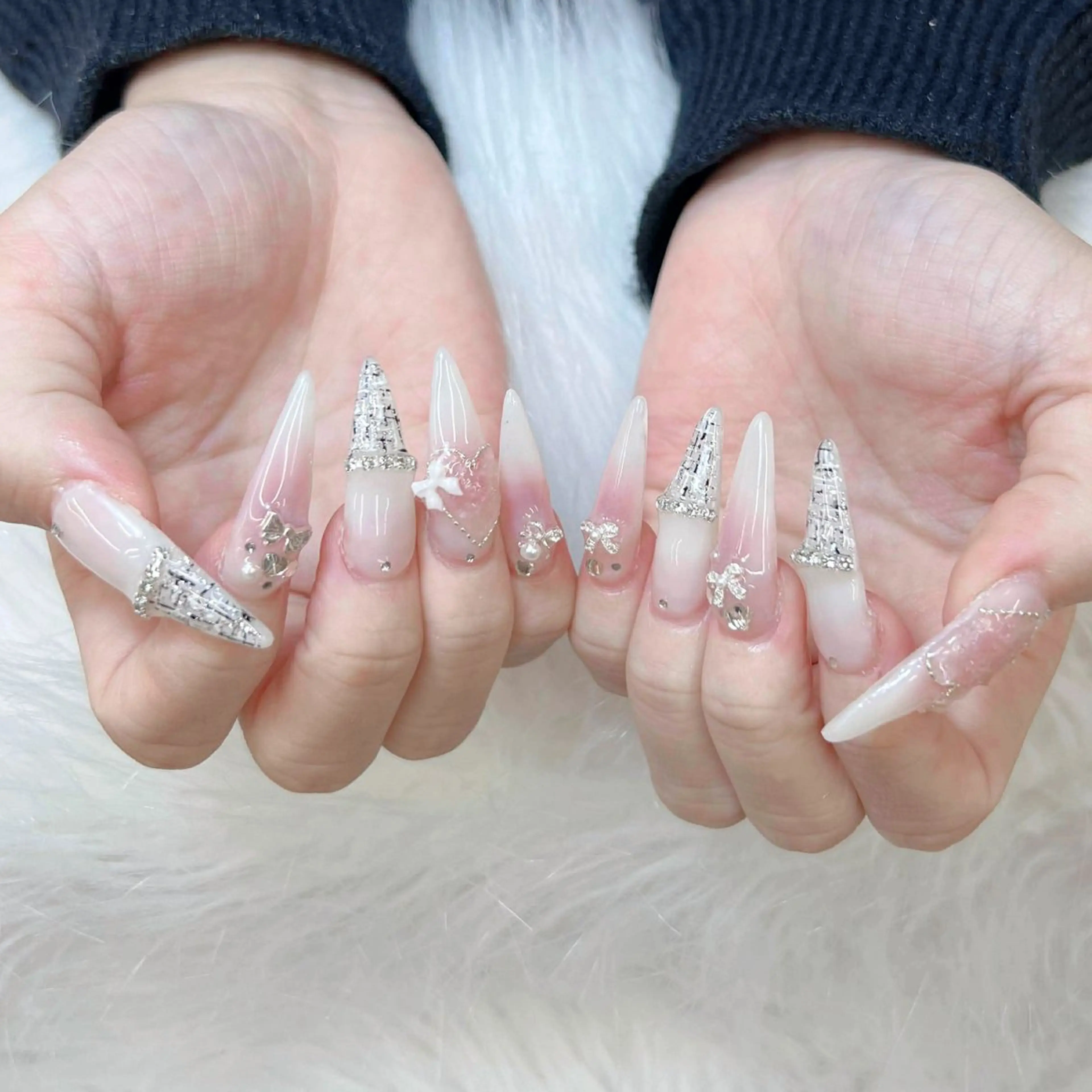 ネイル ハンドネイル ミン ゴテゴテネイルのネイルデザイン