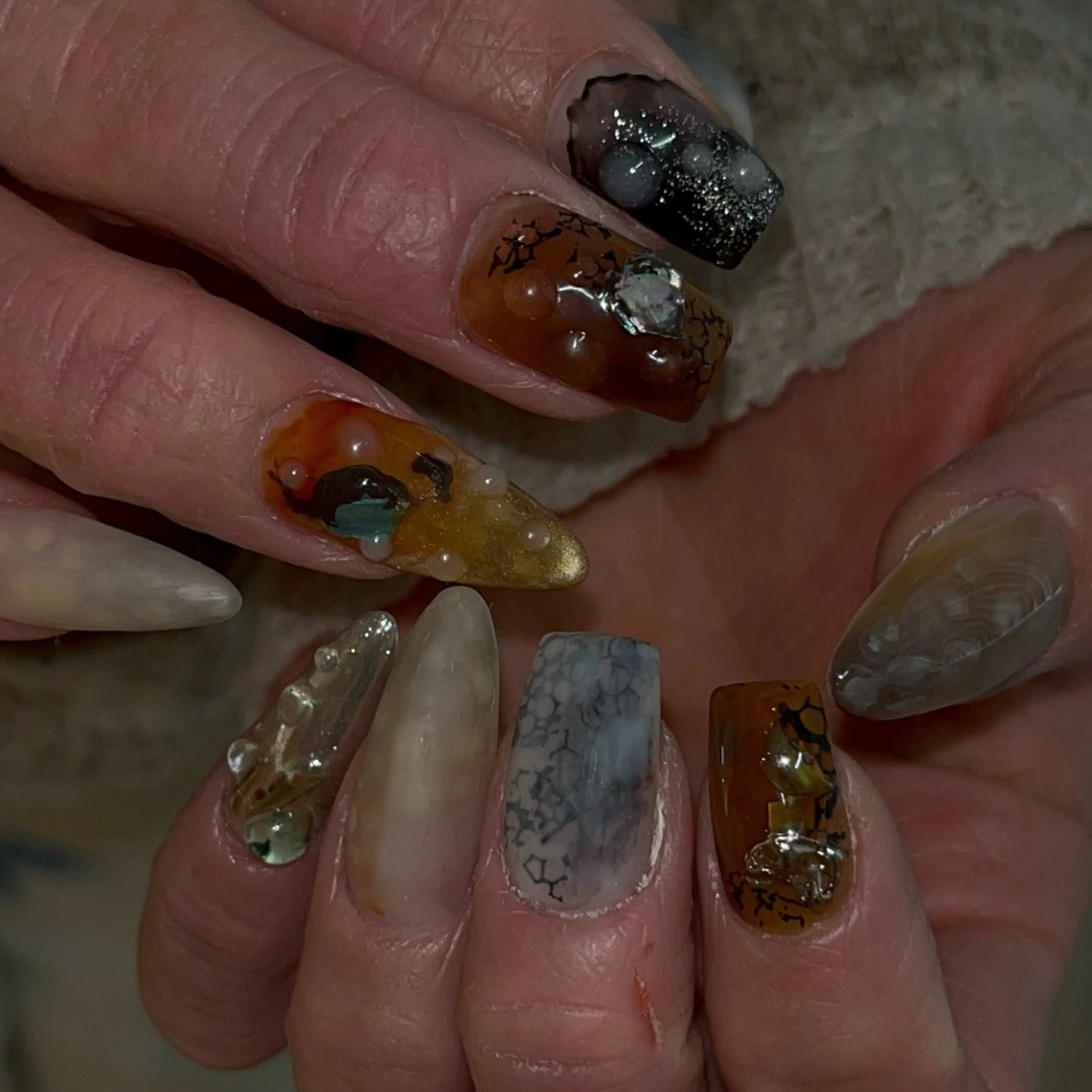 ネイル ハンドネイル SoLuna Hikariのネイルデザイン