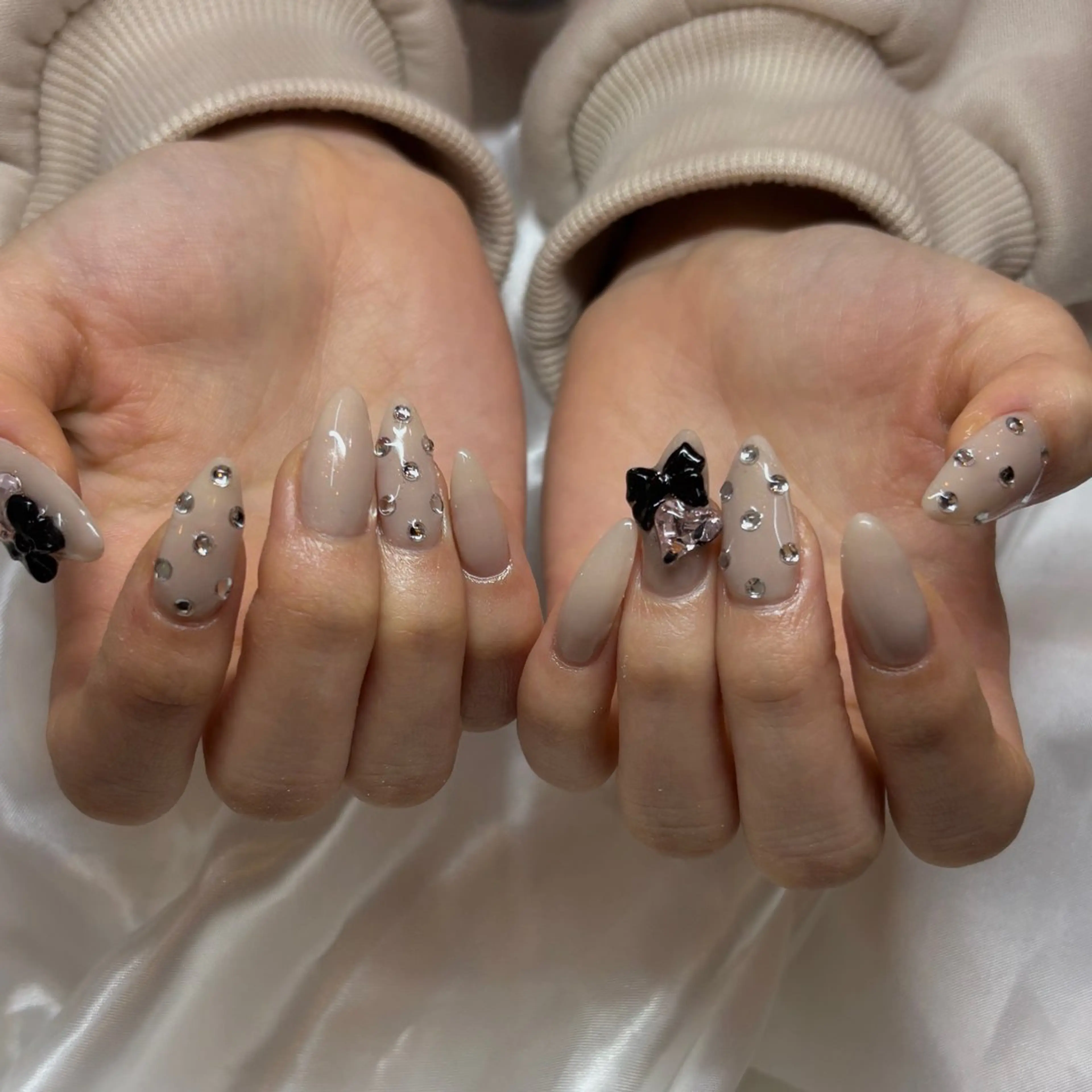 ネイル YURIN 𓈒ㅤׂ 𝜗𝜚のネイルデザイン