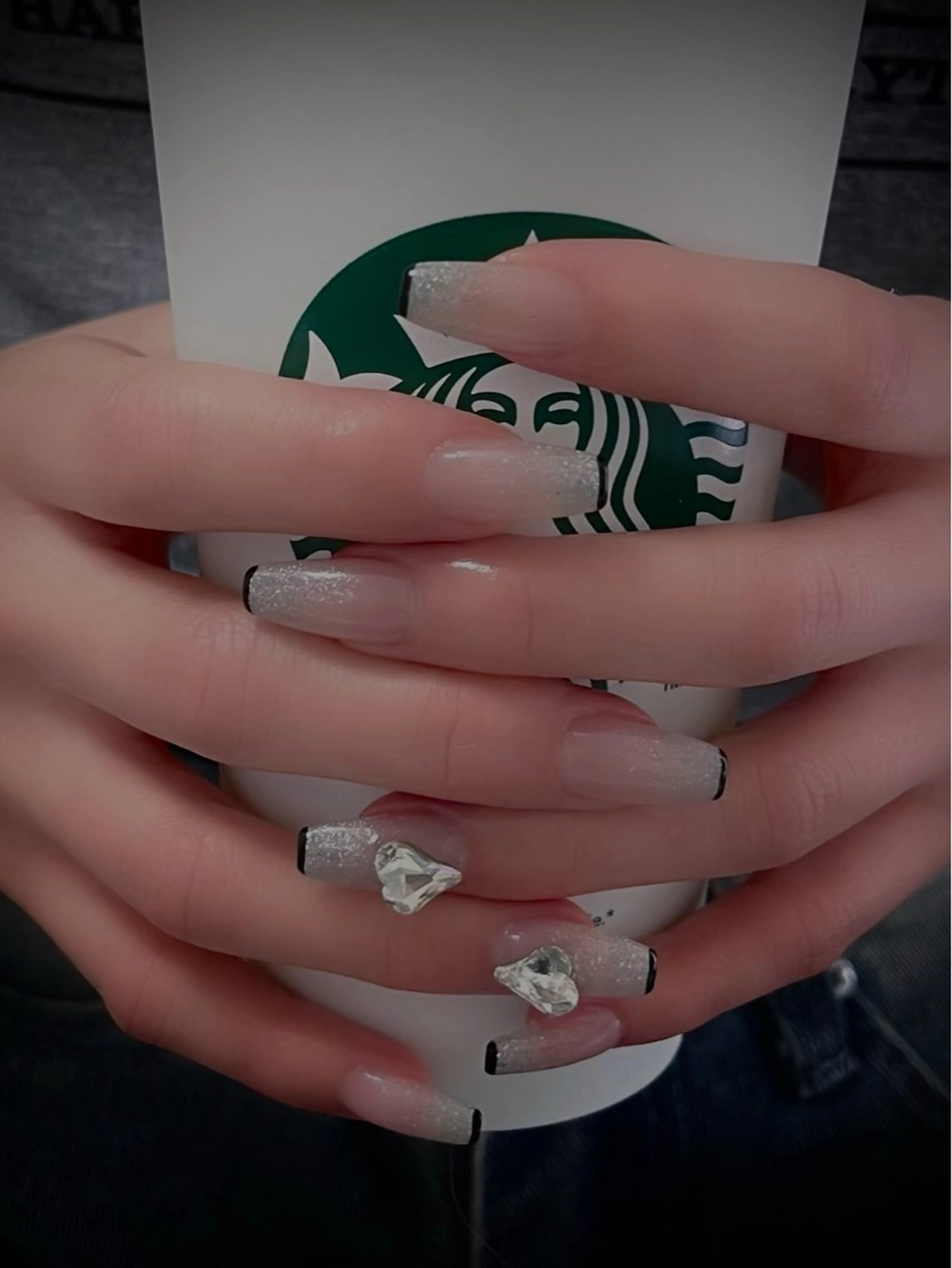 ネイル キラキラネイル マグネットネイル ワンカラーネイル スカルプネイル ワンホンネイル nine.🦋 YUKOのネイルデザイン