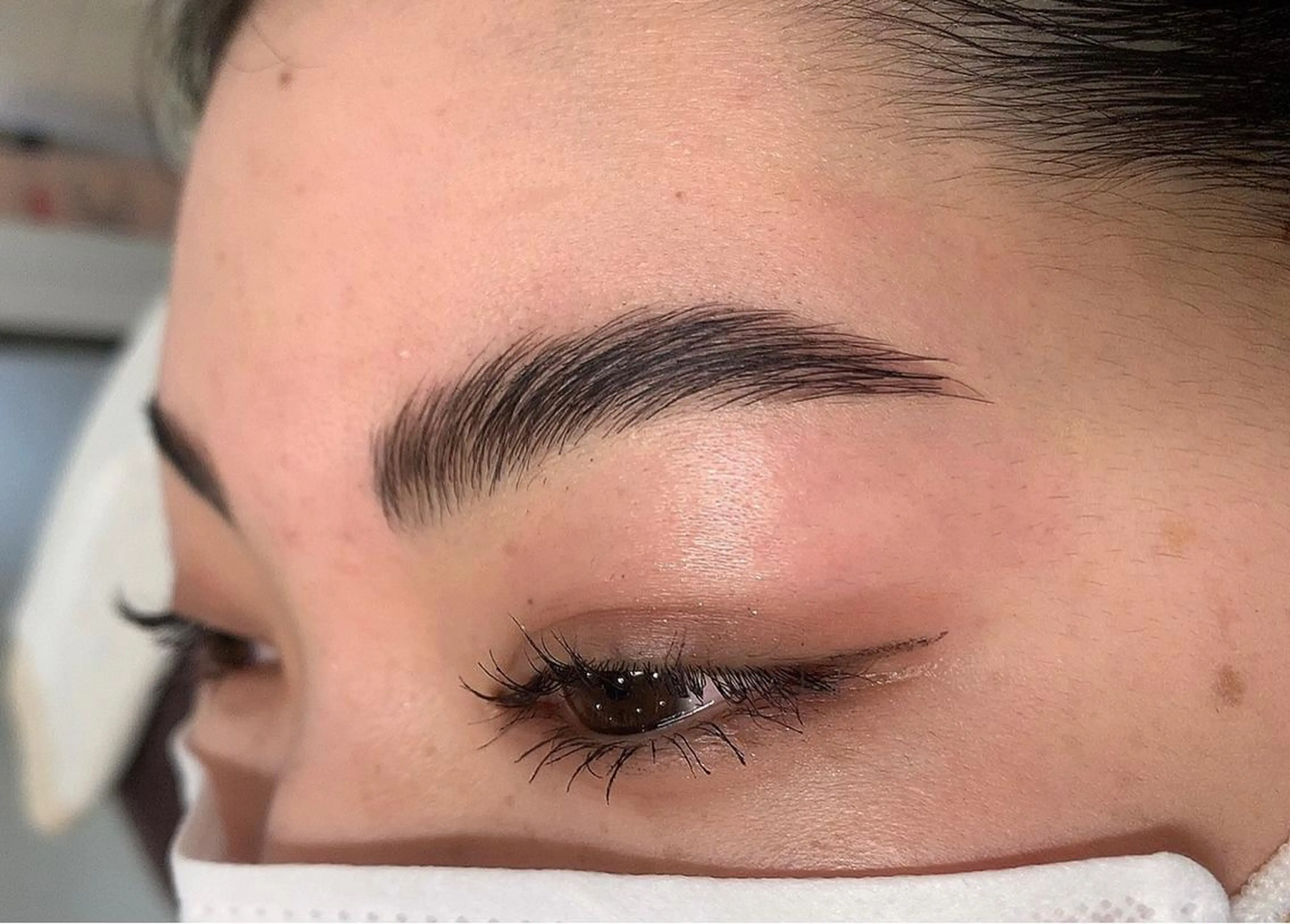 アイブロウ ハリウッドブロウリフト 眉毛ワックス脱毛 koyama harukaのマツエク・マツパデザイン