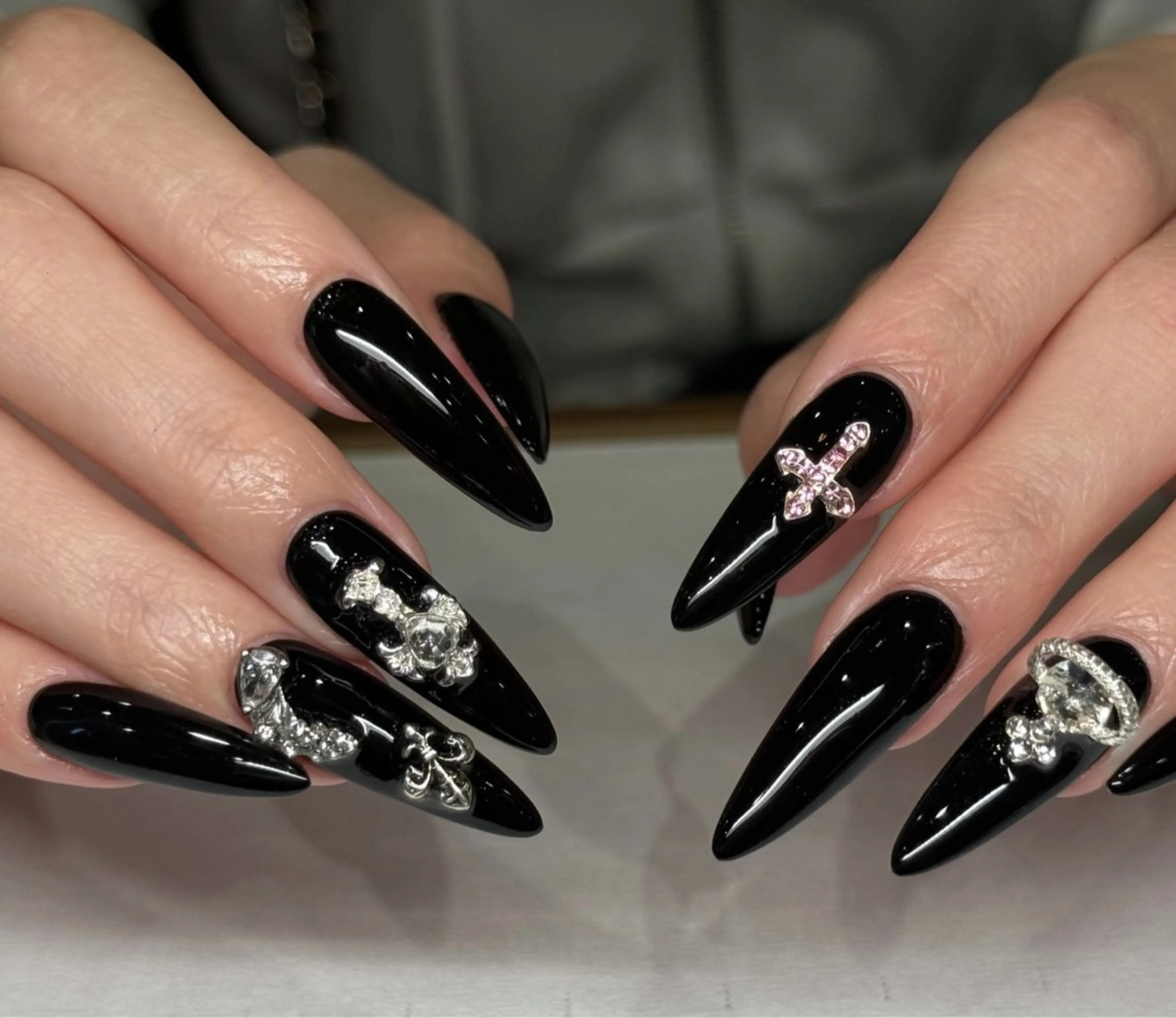 ネイル オーロラネイル ブルー チークネイル フットネイル フレンチネイル ハンドネイル Hana ハナのネイルデザイン