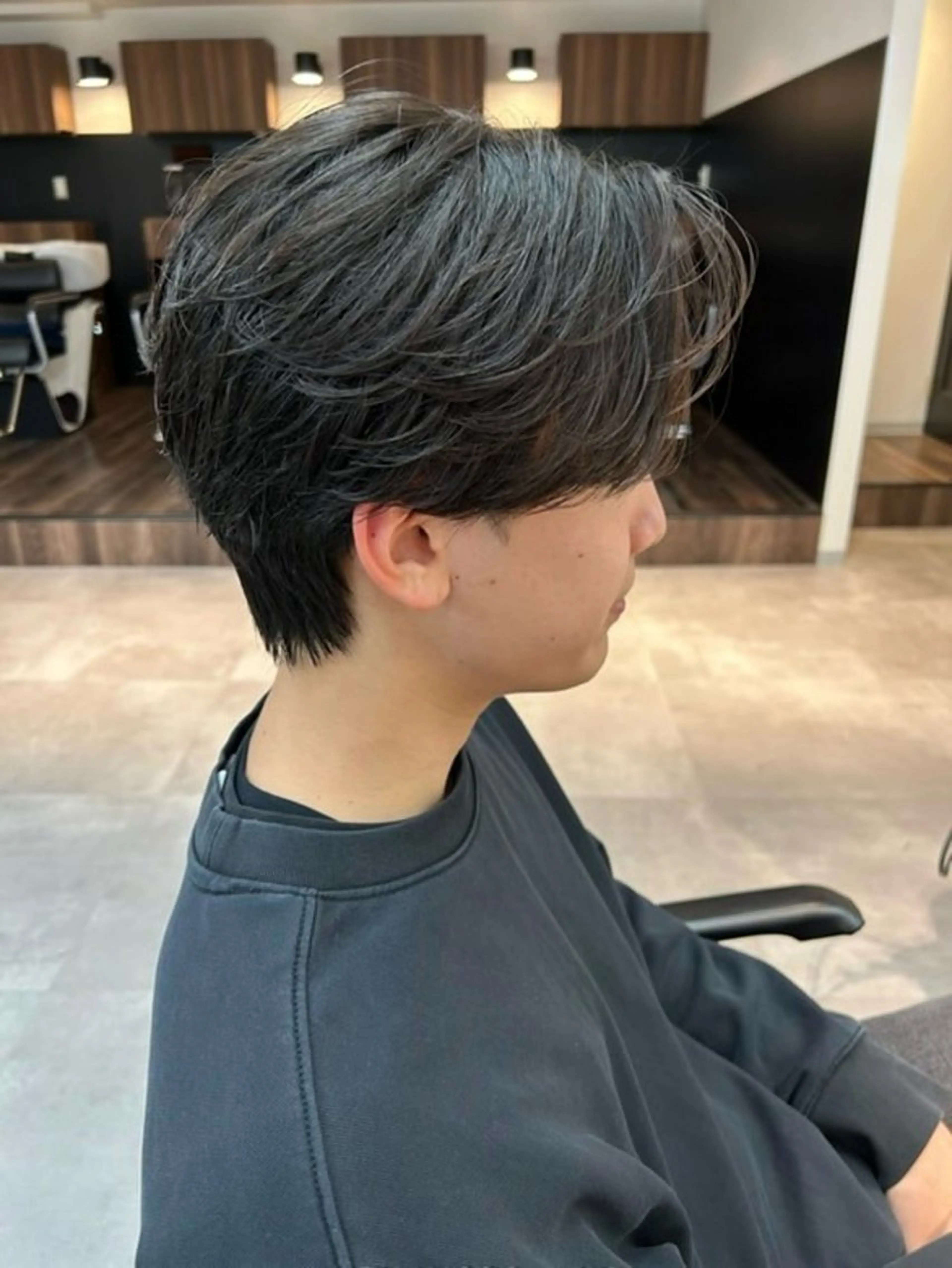 パーマ メンズ センターパート メンズパーマ ニュアンスパーマ カット パーマ トリートメント 男の理想を叶える🔥 メンズパーマ特化｜関のヘアスタイル