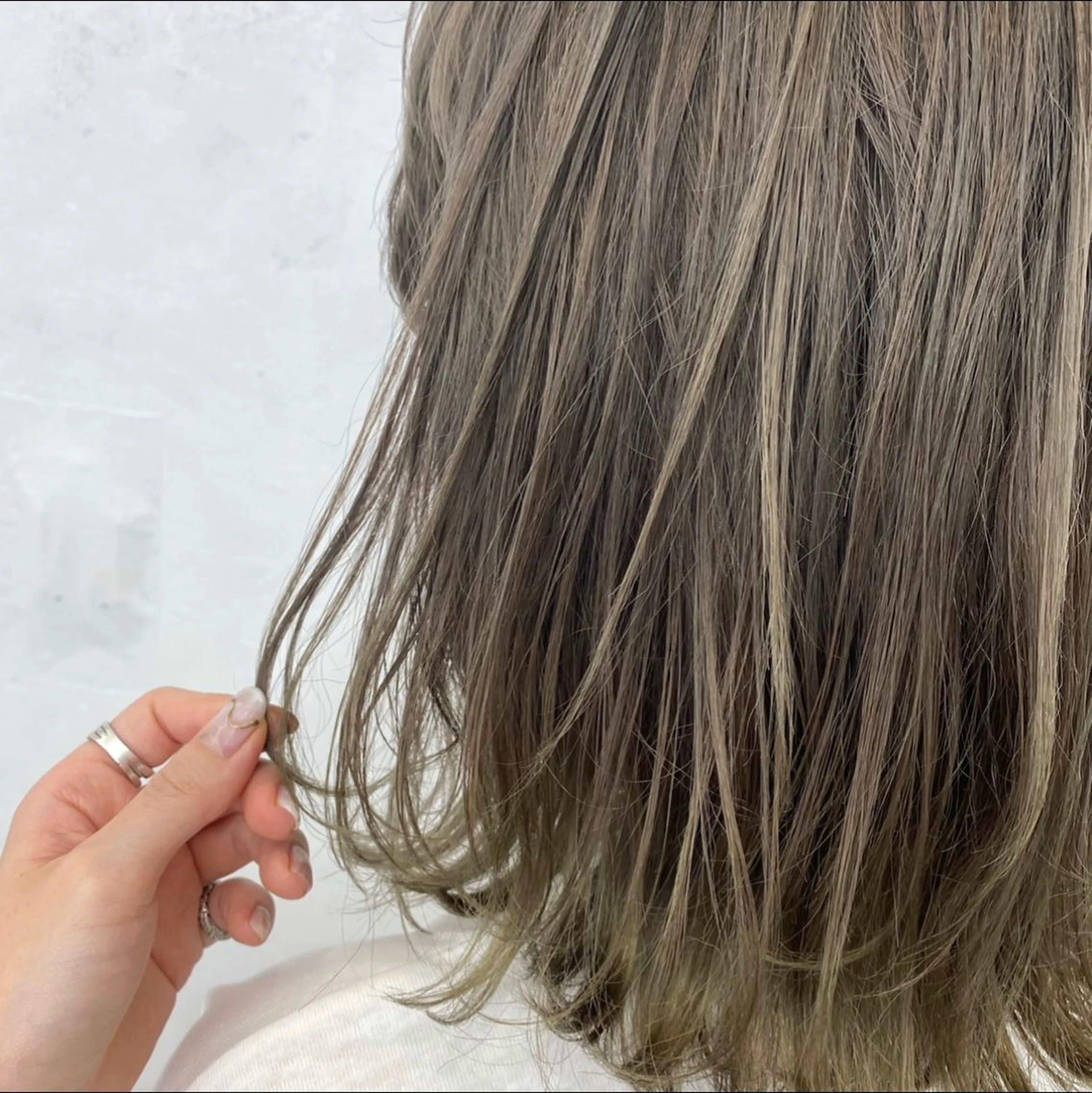 ミディアム ヘアカラー 🌼透明感カラー ✳︎eri🌼のヘアスタイル