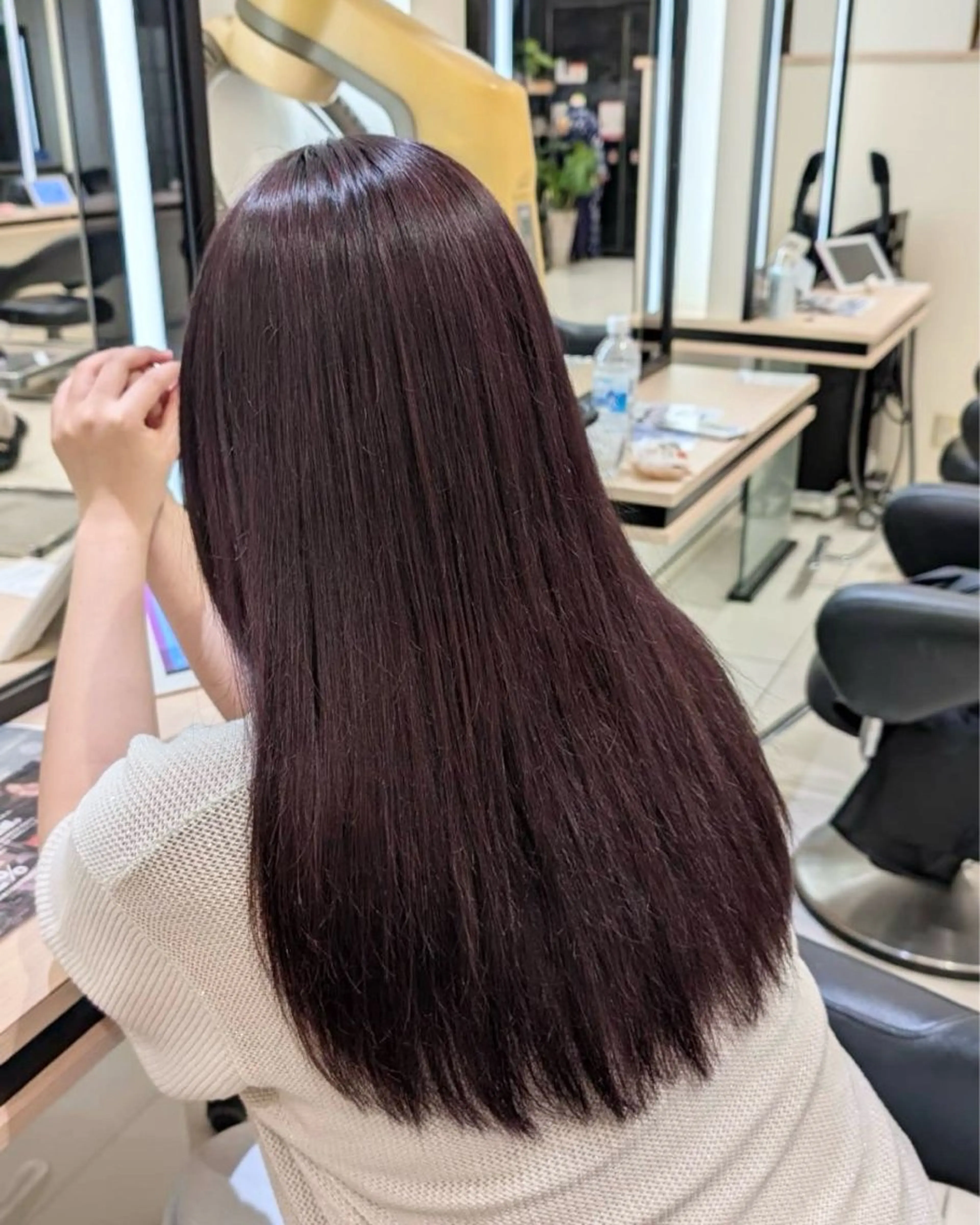 ロング ピンクラベンダー ヘアカラー トリートメント ハルカ/暖色カラー/ ブリーチカラーのヘアスタイル