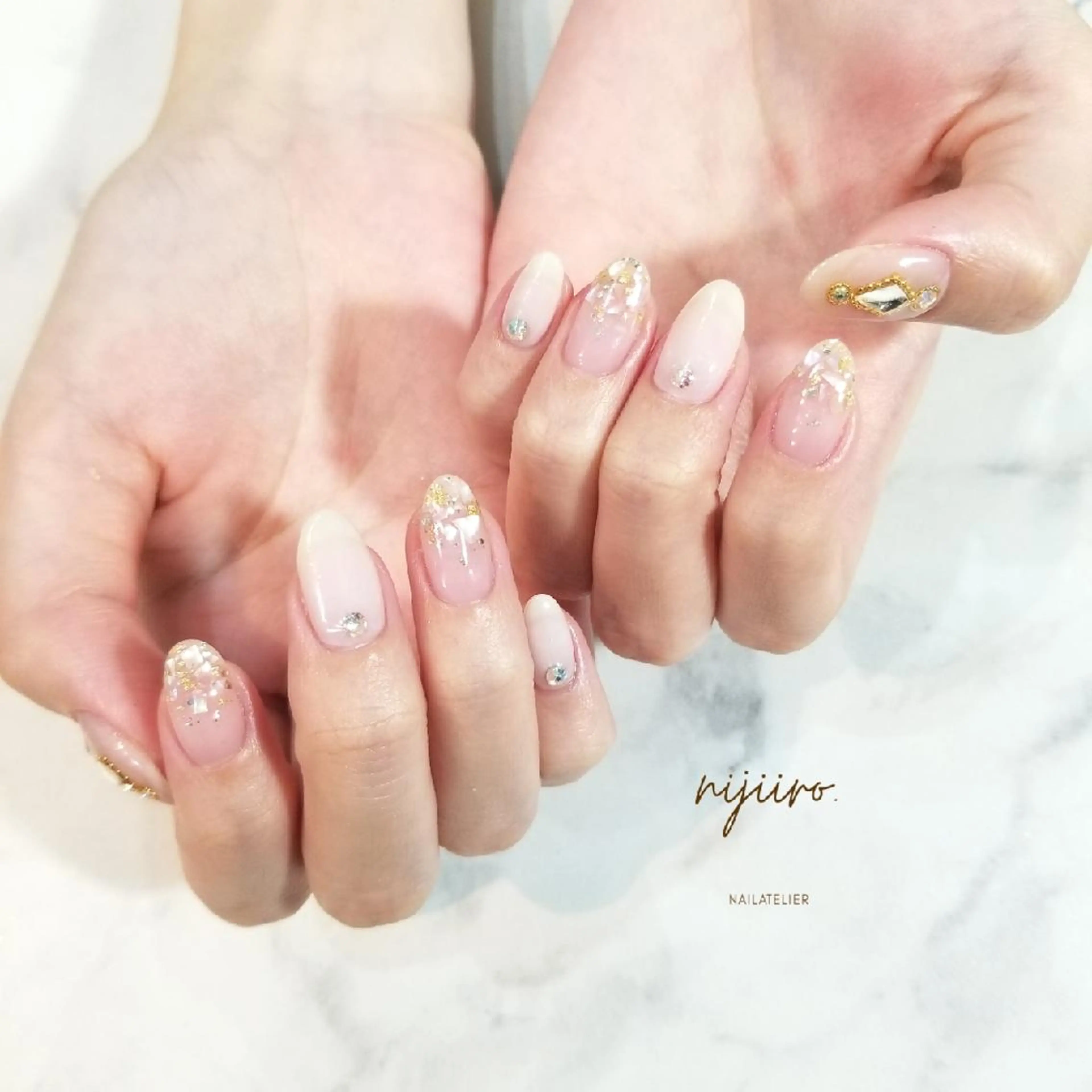 ネイル ハンドネイル nailatelier nijiiro.所属・nijiiro🌈 サトウのネイルデザイン