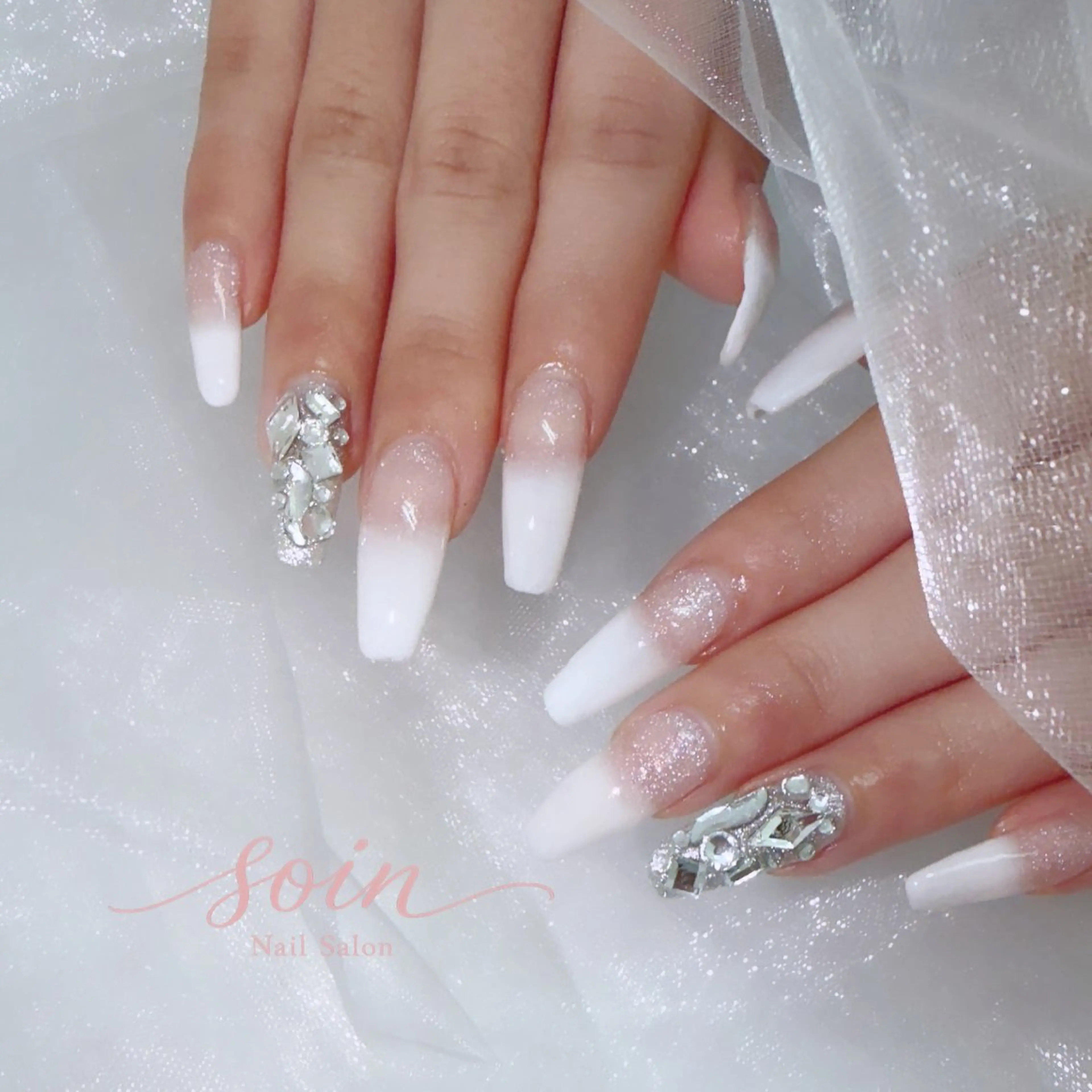 ネイル ヘアースタジオRenew所属・Nail salon soinのネイルデザイン