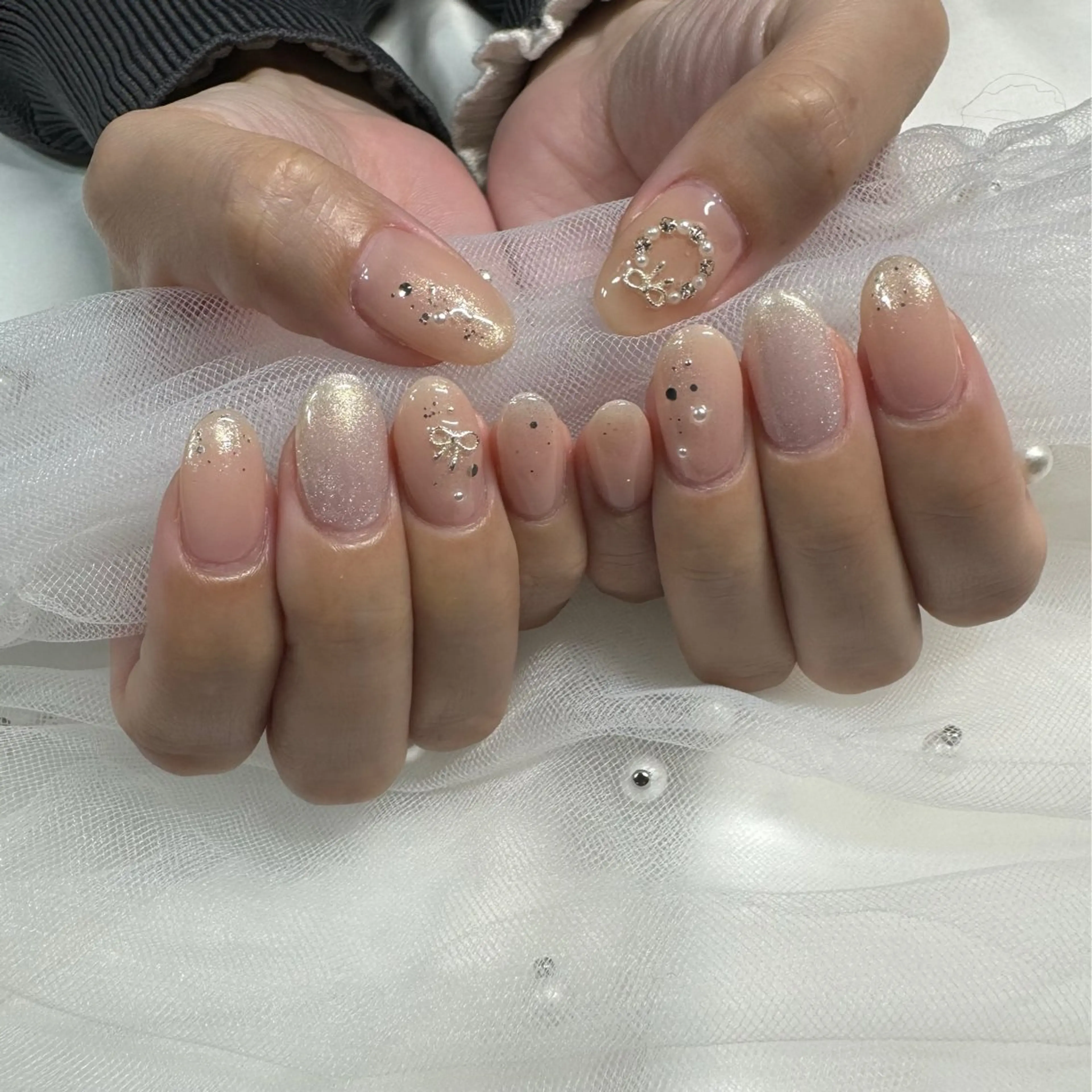 ネイル リボン 東 千夏のネイルデザイン