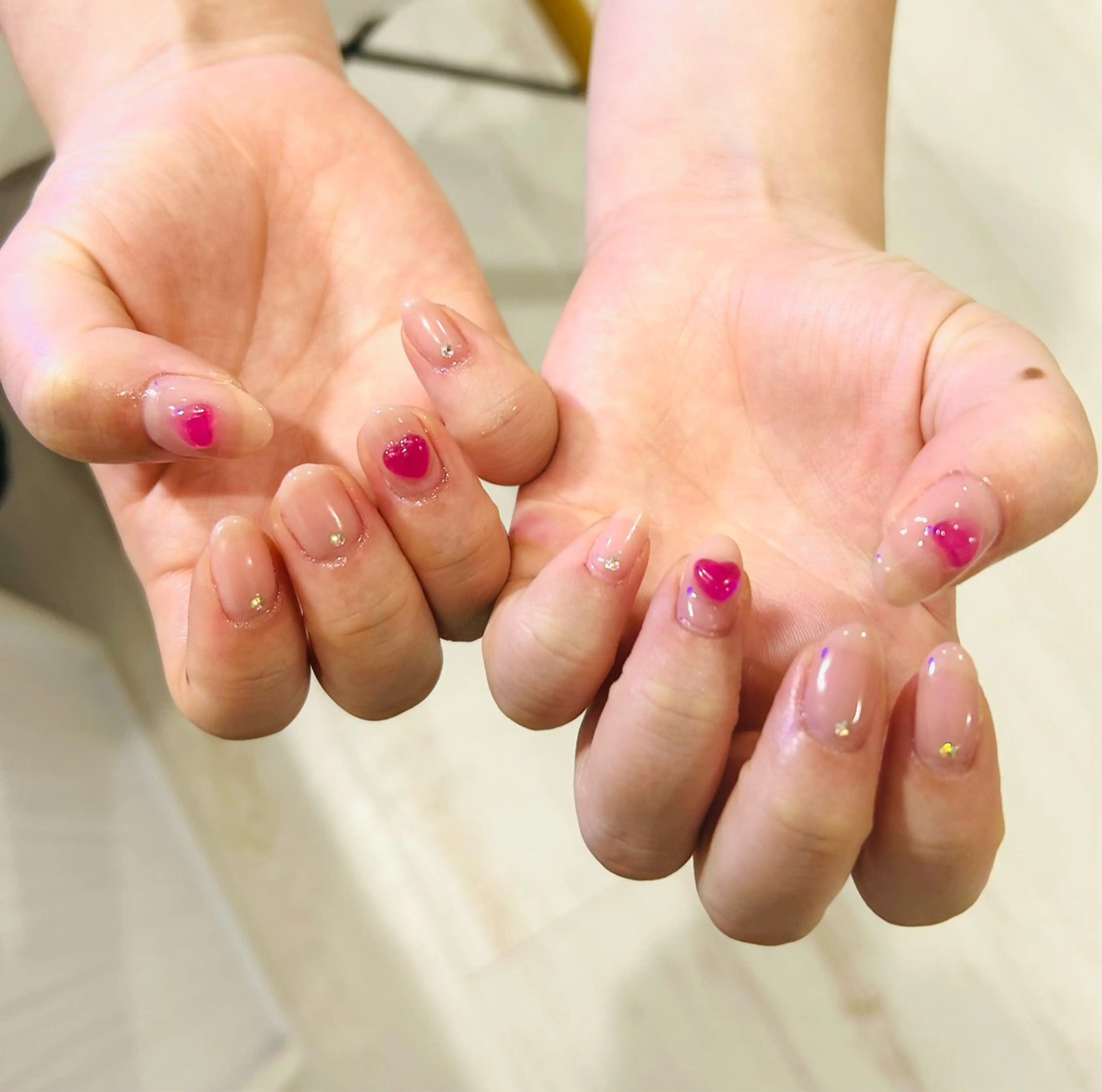 ネイル フラッシュネイル フットネイル フレンチネイル ラメ(グリッター) ラメグラデーション Ｈ3（エイチスリー）所属・H3 hitoのネイルデザイン