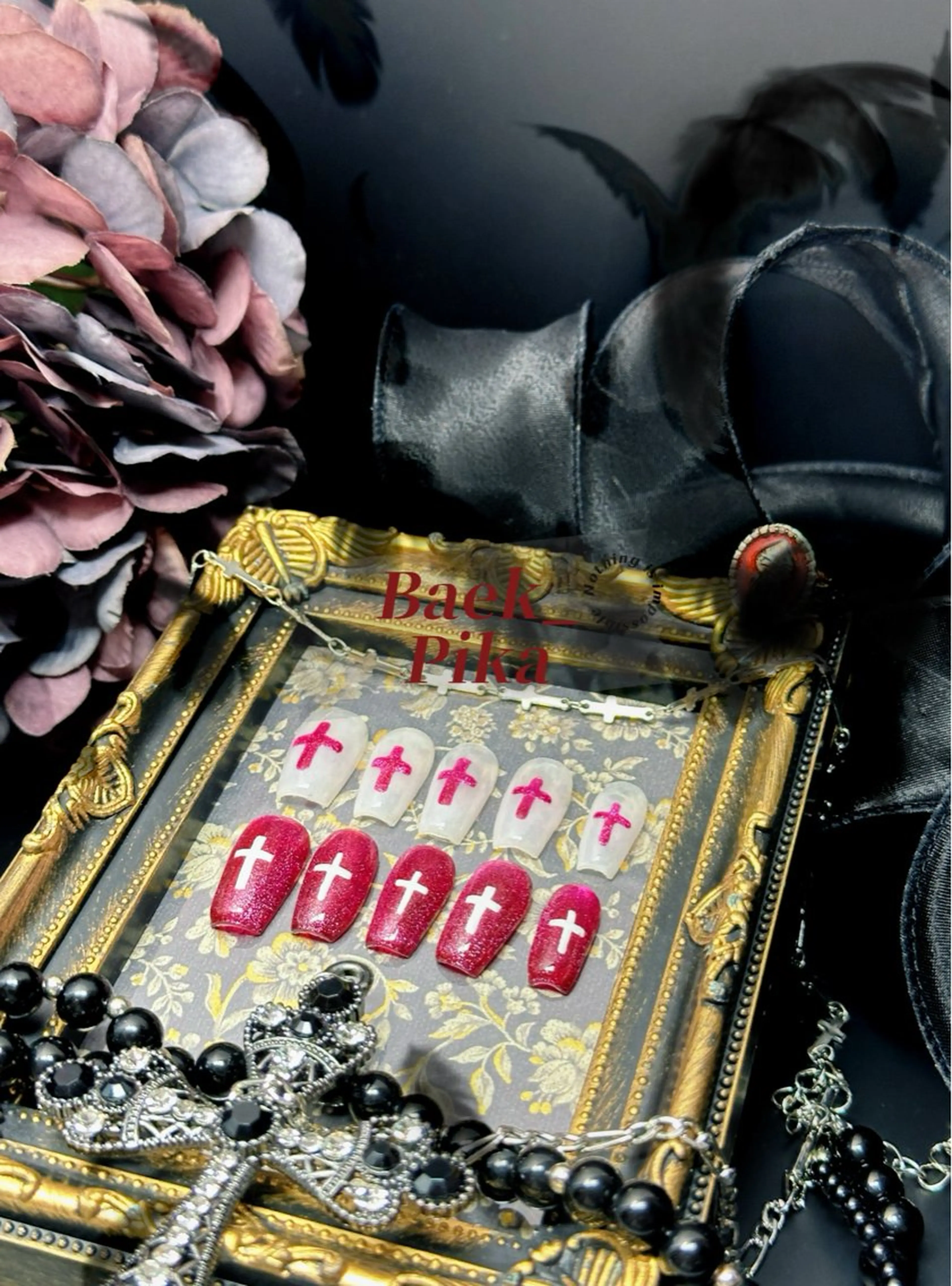 ネイル ラメ(グリッター) 赤色 シンプルネイル LINSTY PIKAのネイルデザイン