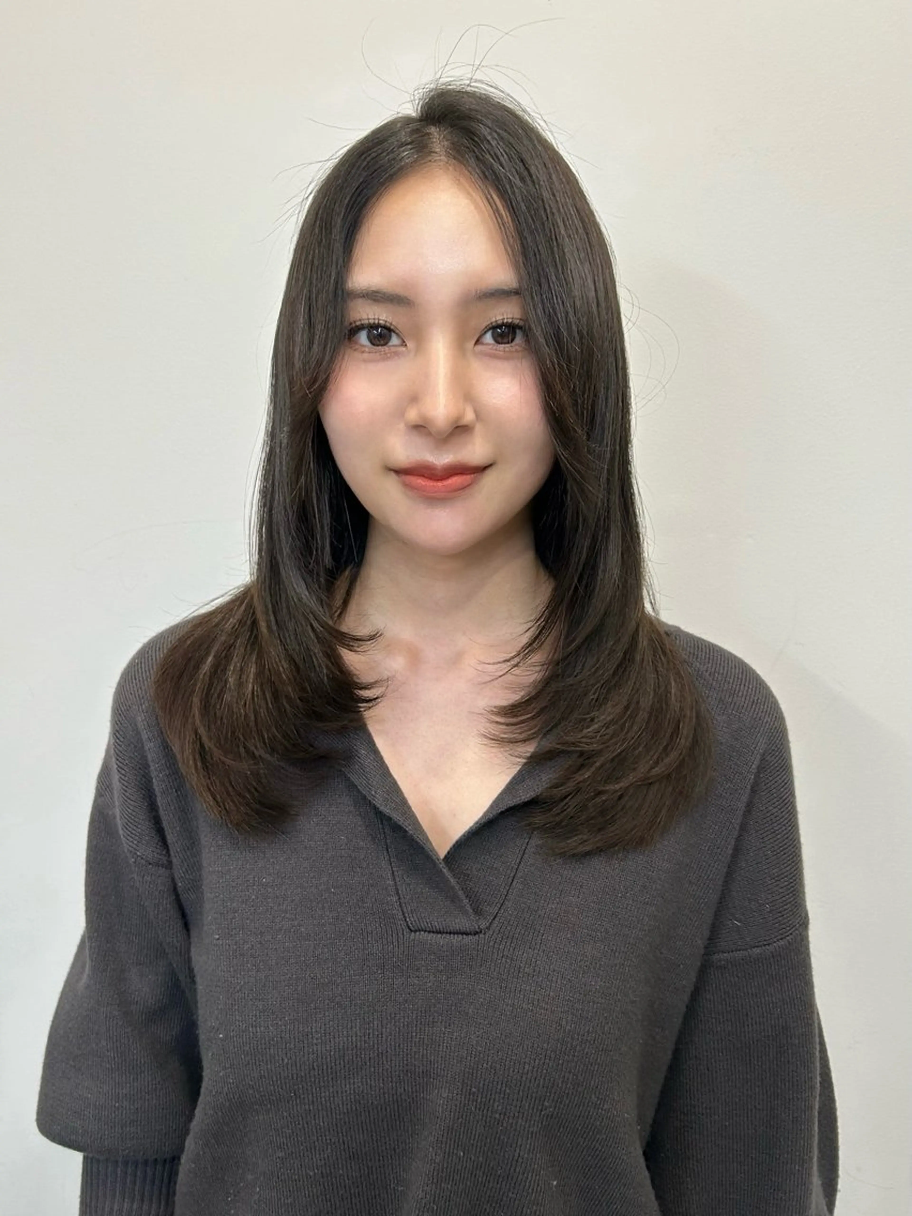 ミディアム カラー ボブ 顔まわりレイヤー 韓国風ヘア レイヤーカット 似合わせカット カット ヘアカラー トリートメント sunc所属・梅田l大人韓国ヘア レイヤー×艶カラーのヘアスタイル