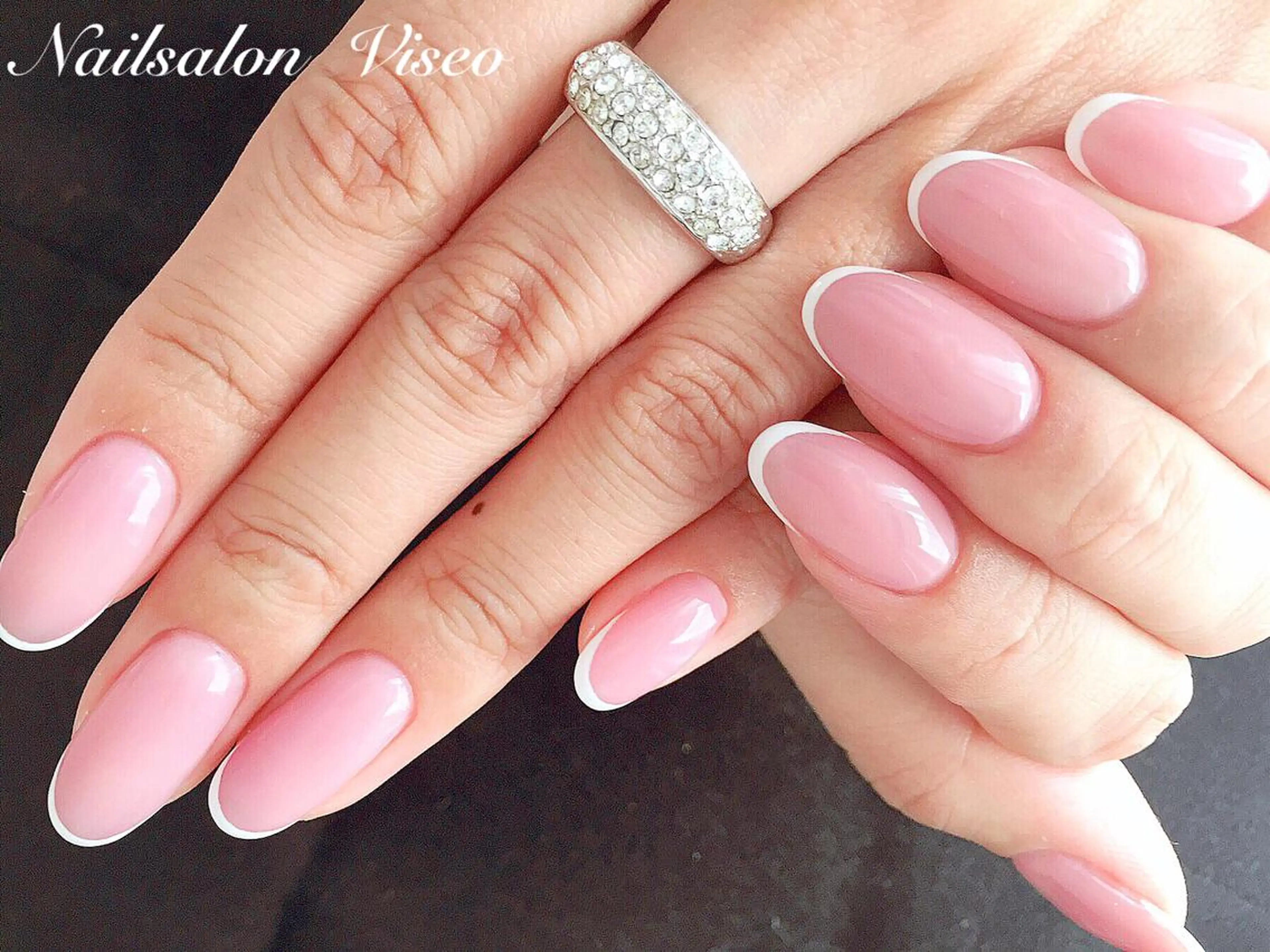 ネイル Viseo《6週間 長持ちパラジェル》のネイルデザイン