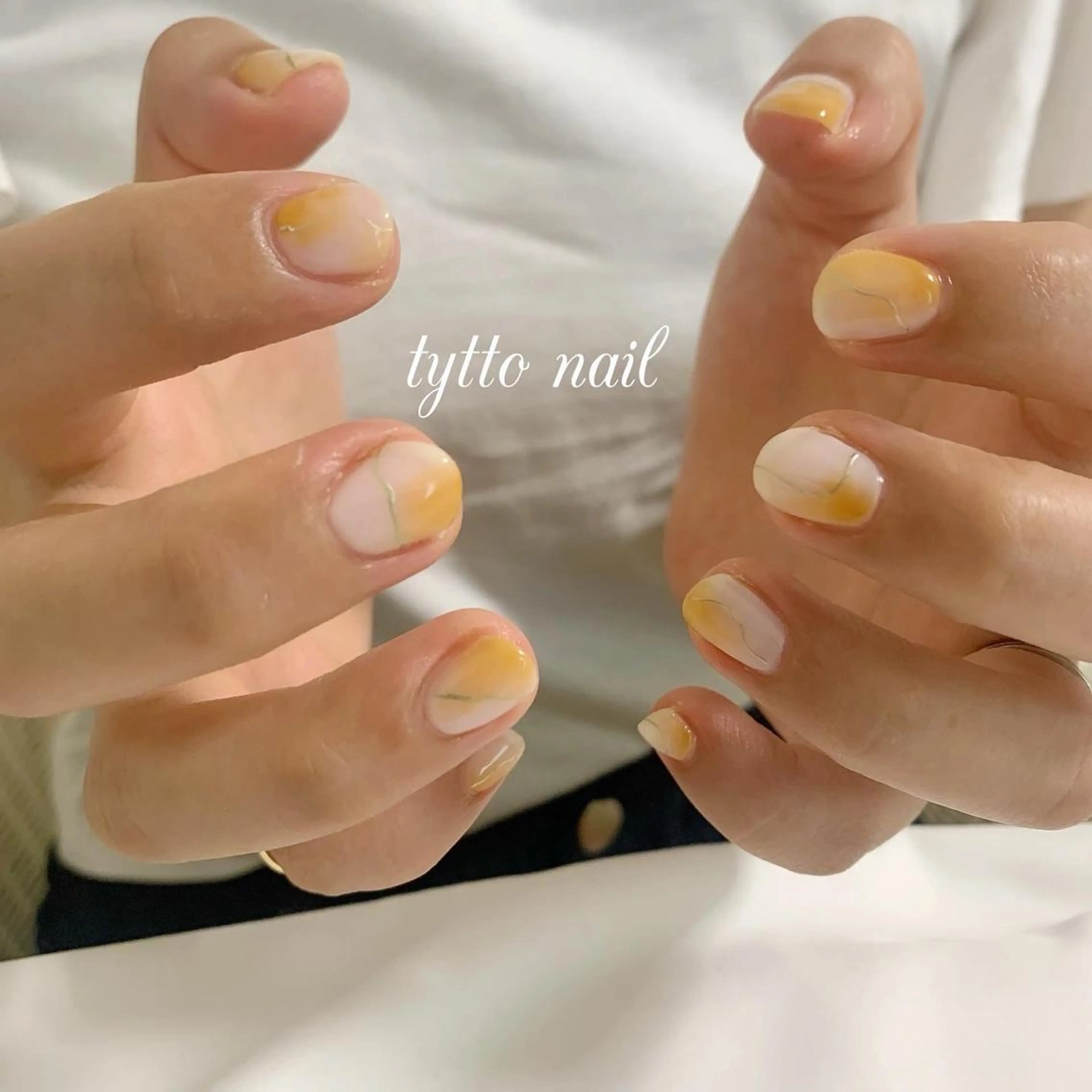 ネイル グラデーション ニュアンスネイル オレンジ シンプルネイル 夏ネイル ハンドネイル tytto nail ❤︎‪‪eri‪‪のネイルデザイン