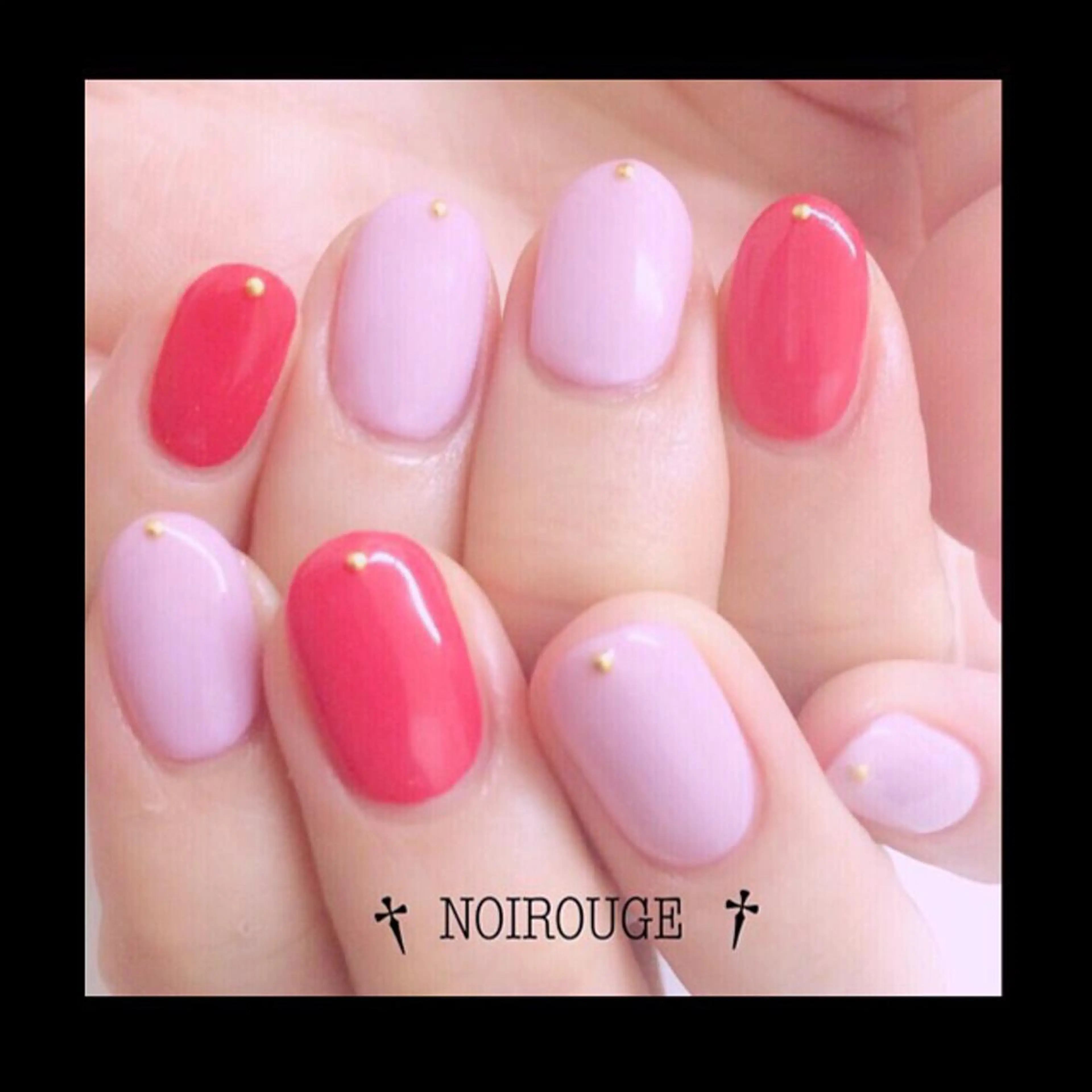 ネイル NOIROUGE所属・NOI ROUGEのネイルデザイン