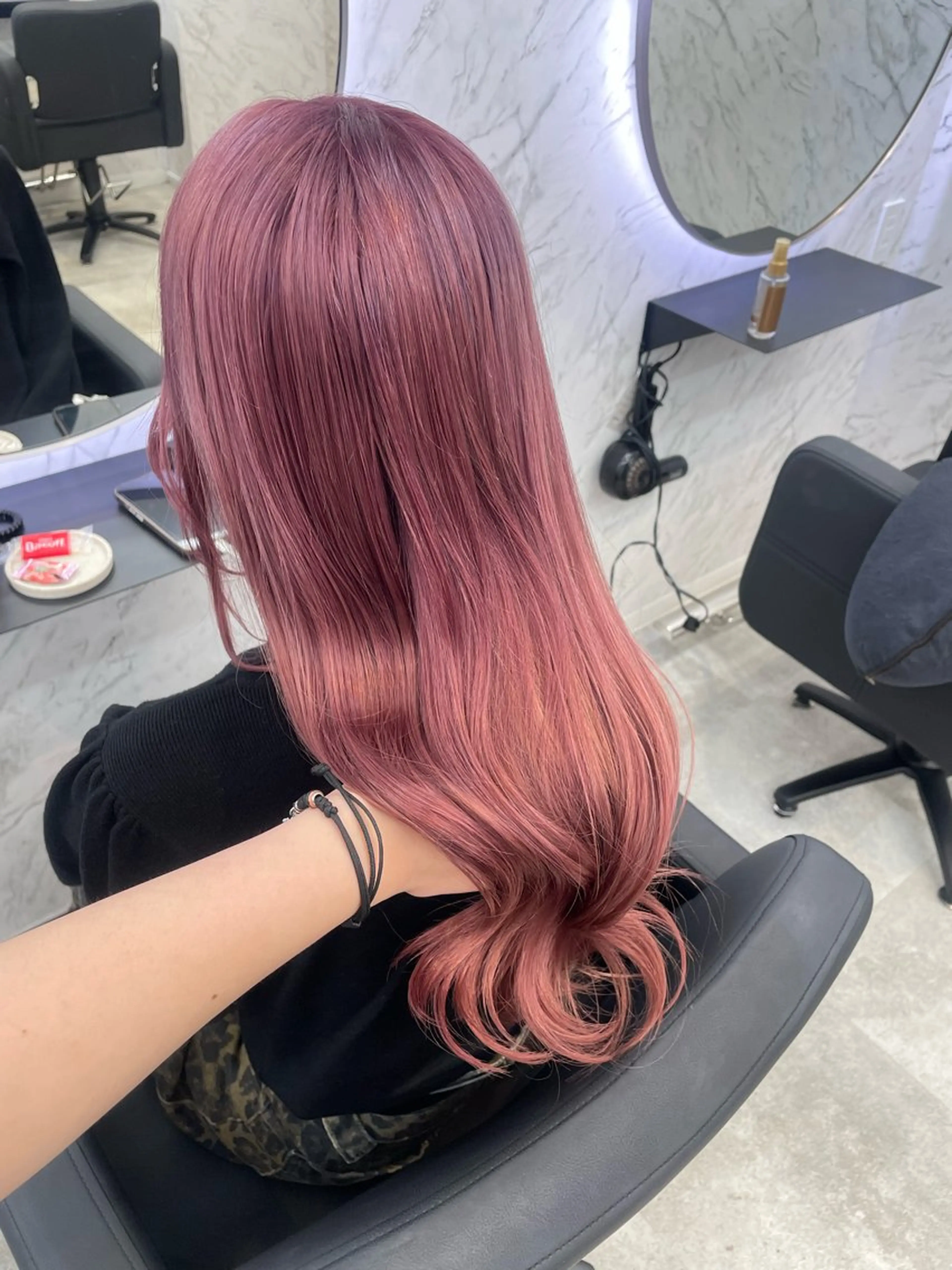 ロング カラー ピンクカラー ヘアカラー hair salon dot. mooda 韓国風サロン 町田店所属・韓国風ヘア🎀🩶 /♡𝓝𝓸𝓪♡のヘアスタイル