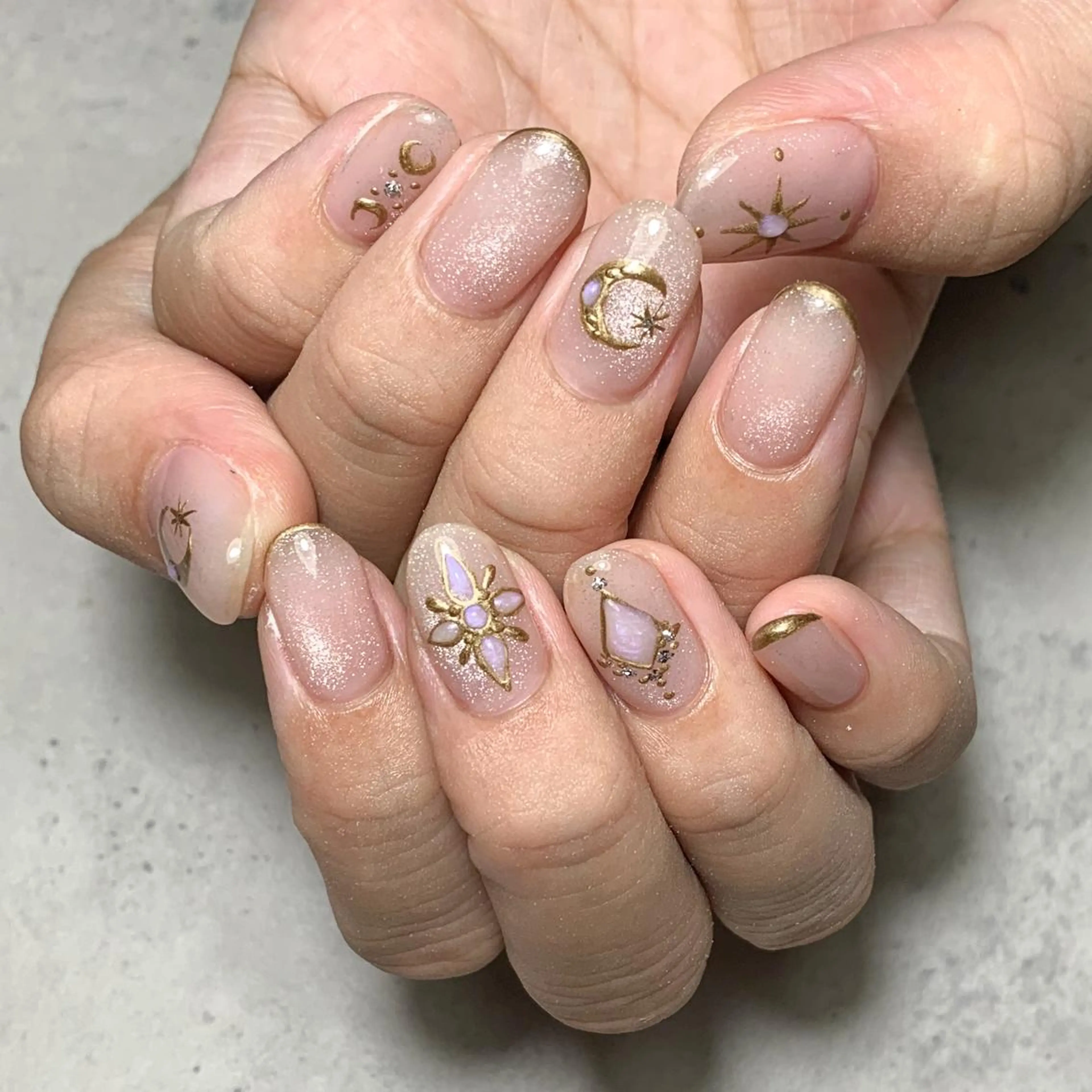 ネイル atelier　FIORITURA所属・FIORITURA aiのネイルデザイン